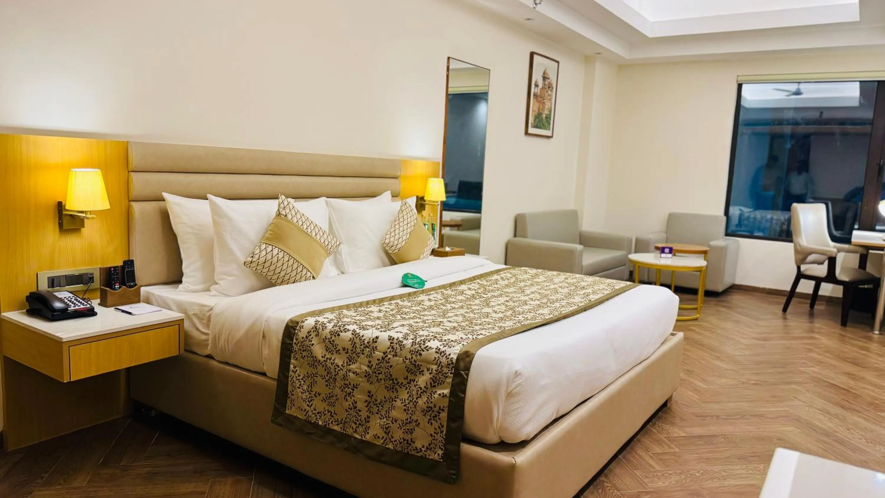 Bed in Click collection Lucknow