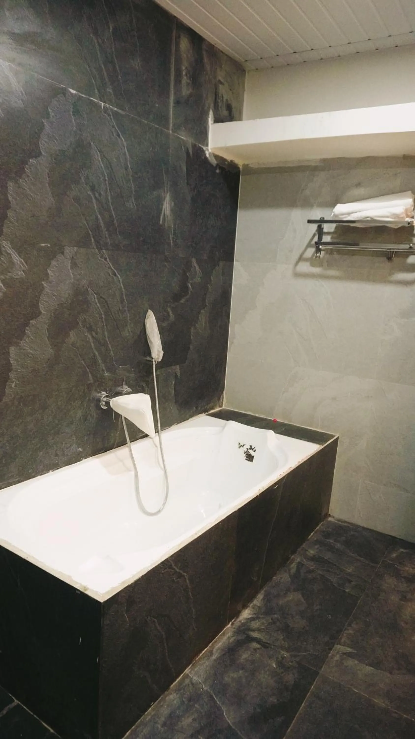 Bathroom in Hotel Sahara Residency