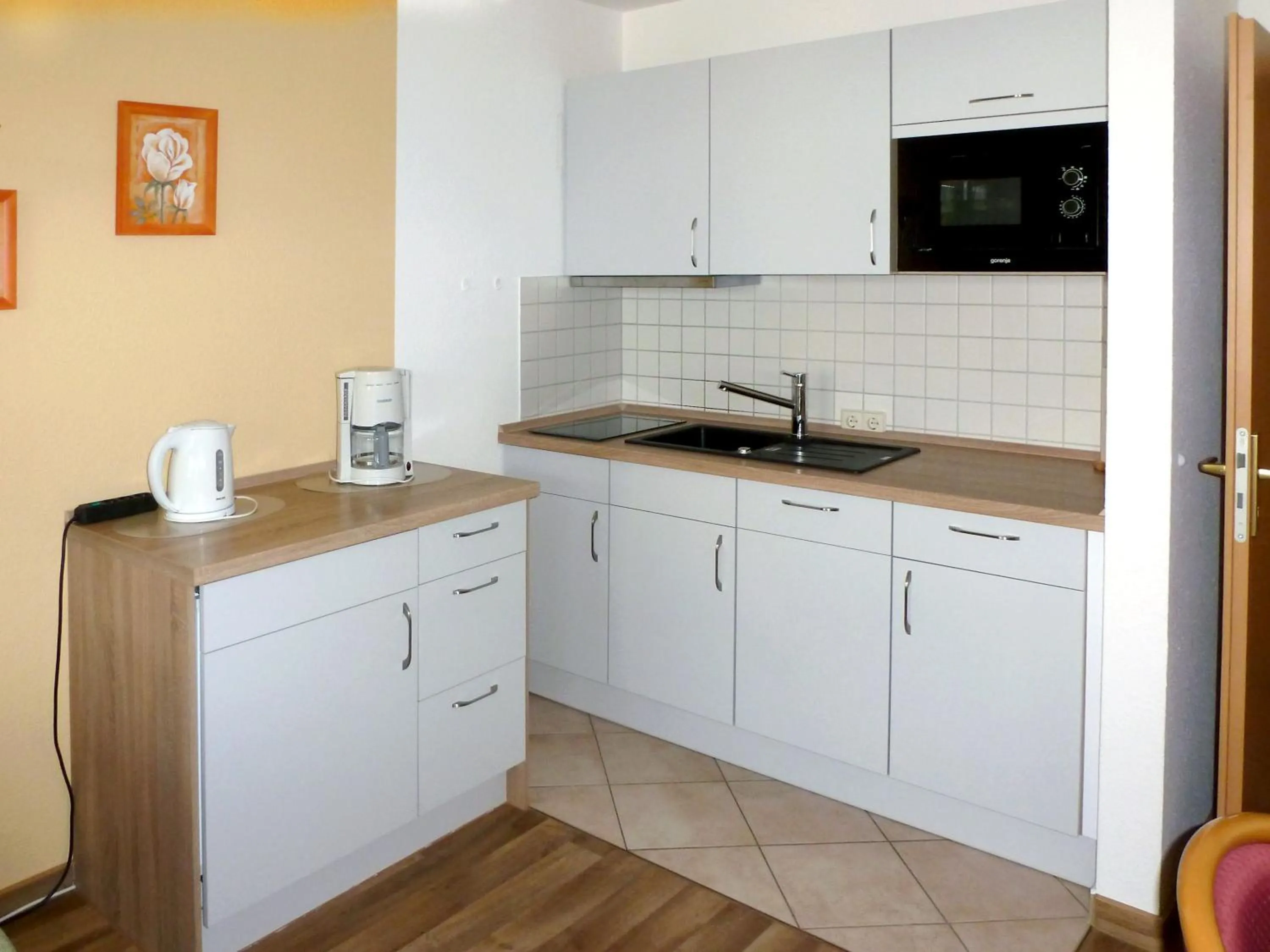 Kitchen or kitchenette in Wohnpark Stadt Hamburg - Apt 33