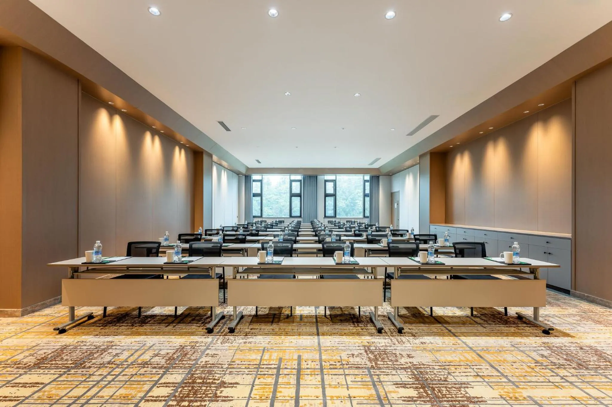 Meeting/conference room in Holiday Inn Jiuhua Mountain Hot Spring by IHG