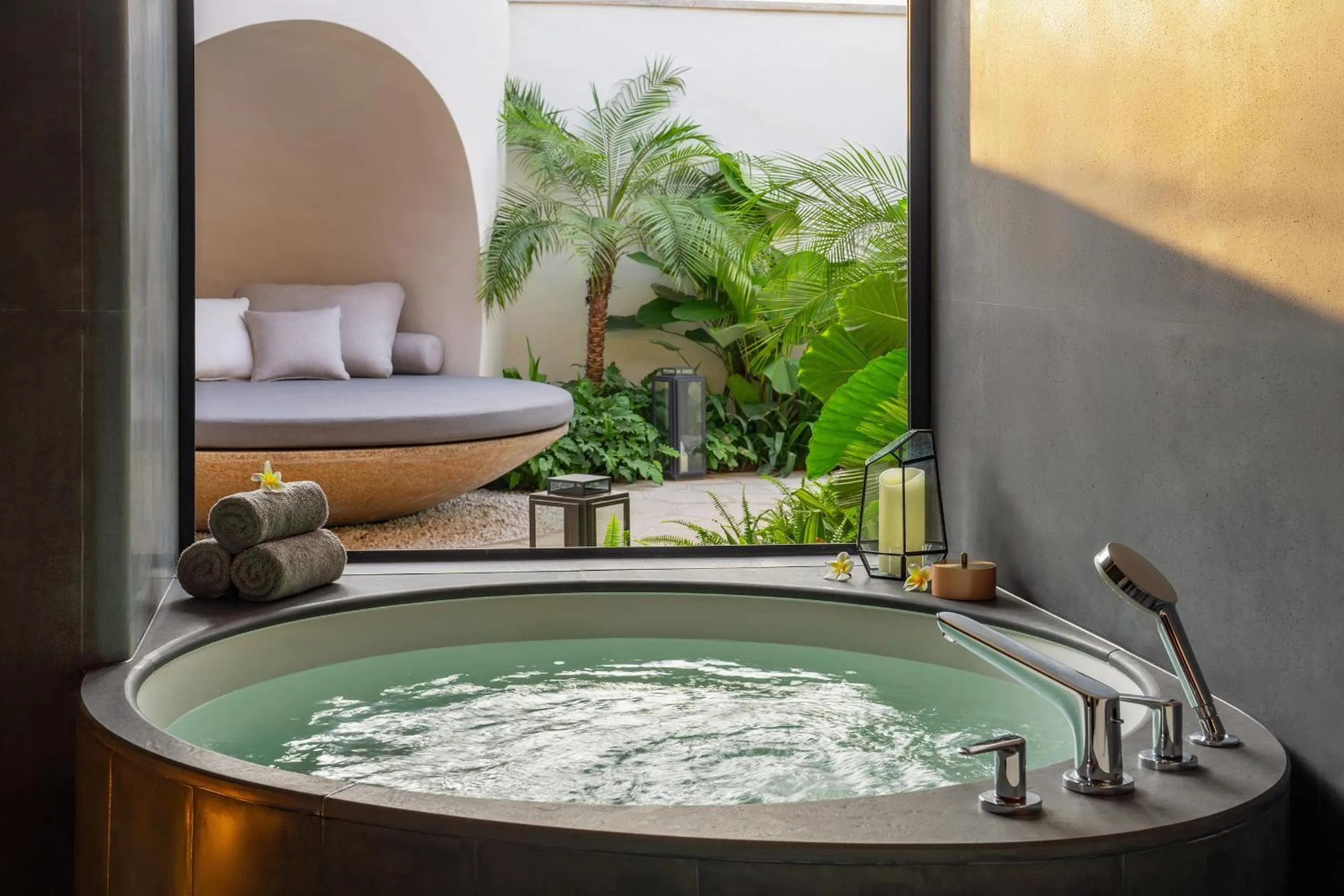 Spa and wellness centre/facilities in Hotel Indigo Hainan Clear Water Bay by IHG