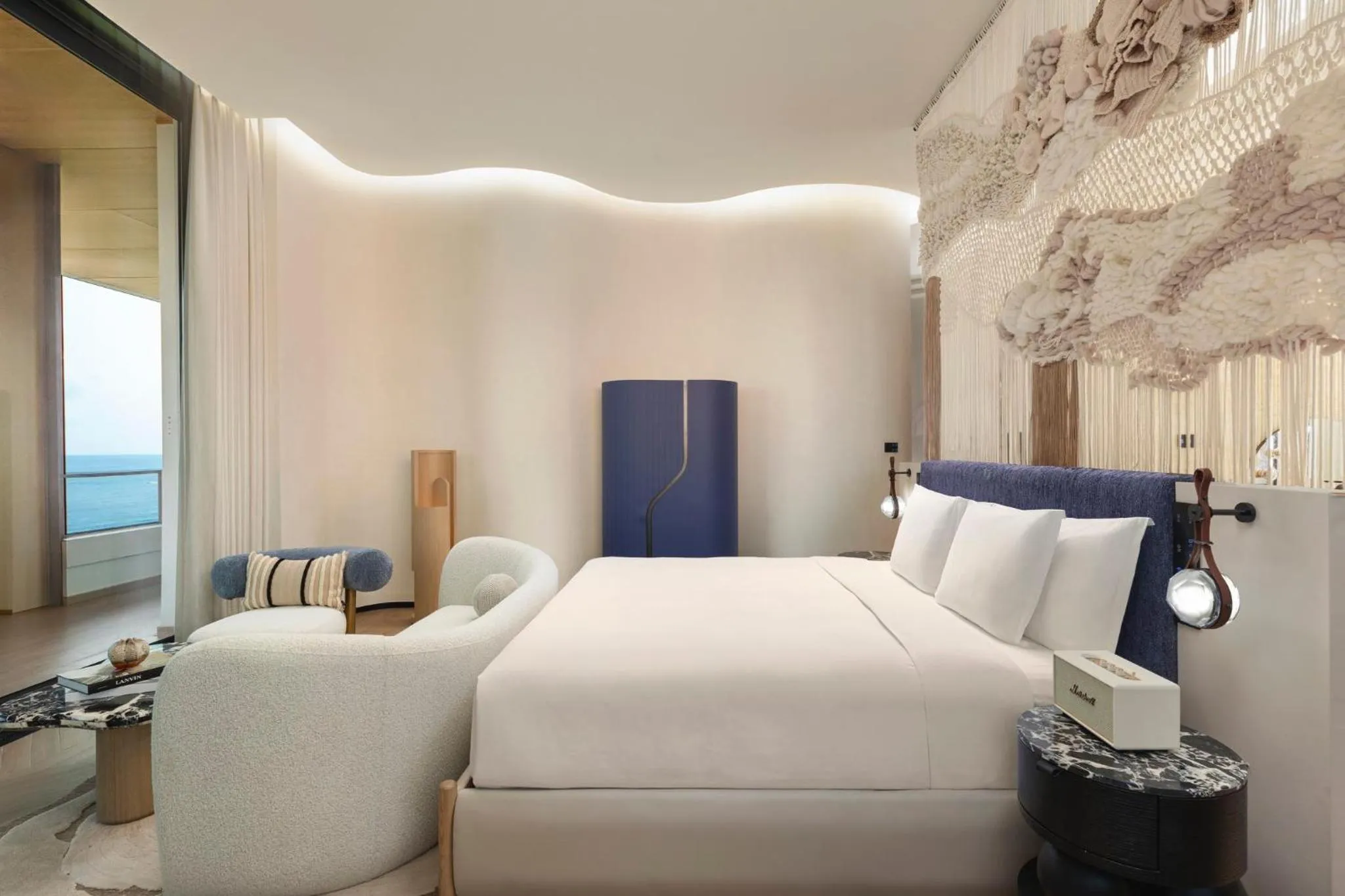 Photo of the whole room, Bed in Hotel Indigo Hainan Clear Water Bay by IHG