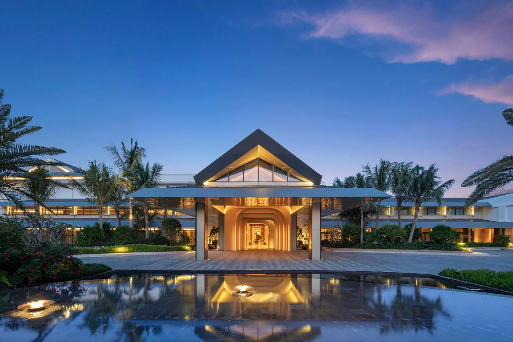 Property building in Hotel Indigo Hainan Clear Water Bay by IHG