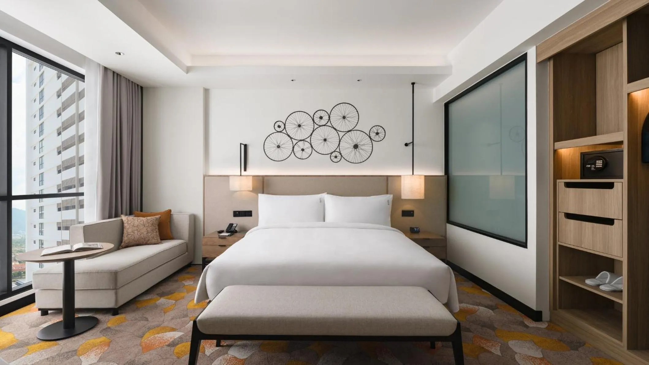 Photo of the whole room, Bed in Holiday Inn & Suites Penang Prai by IHG