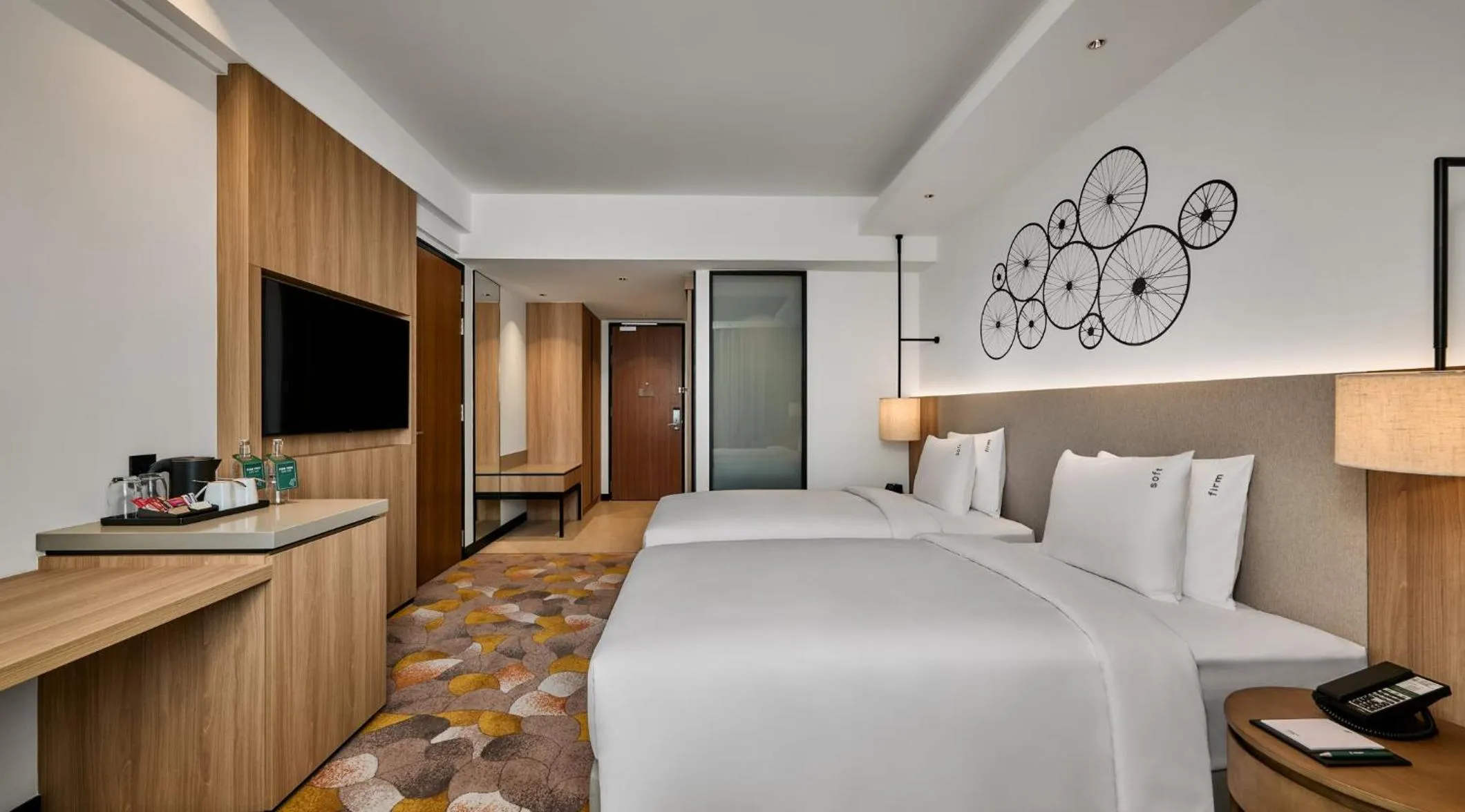 Photo of the whole room, Bed in Holiday Inn & Suites Penang Prai by IHG