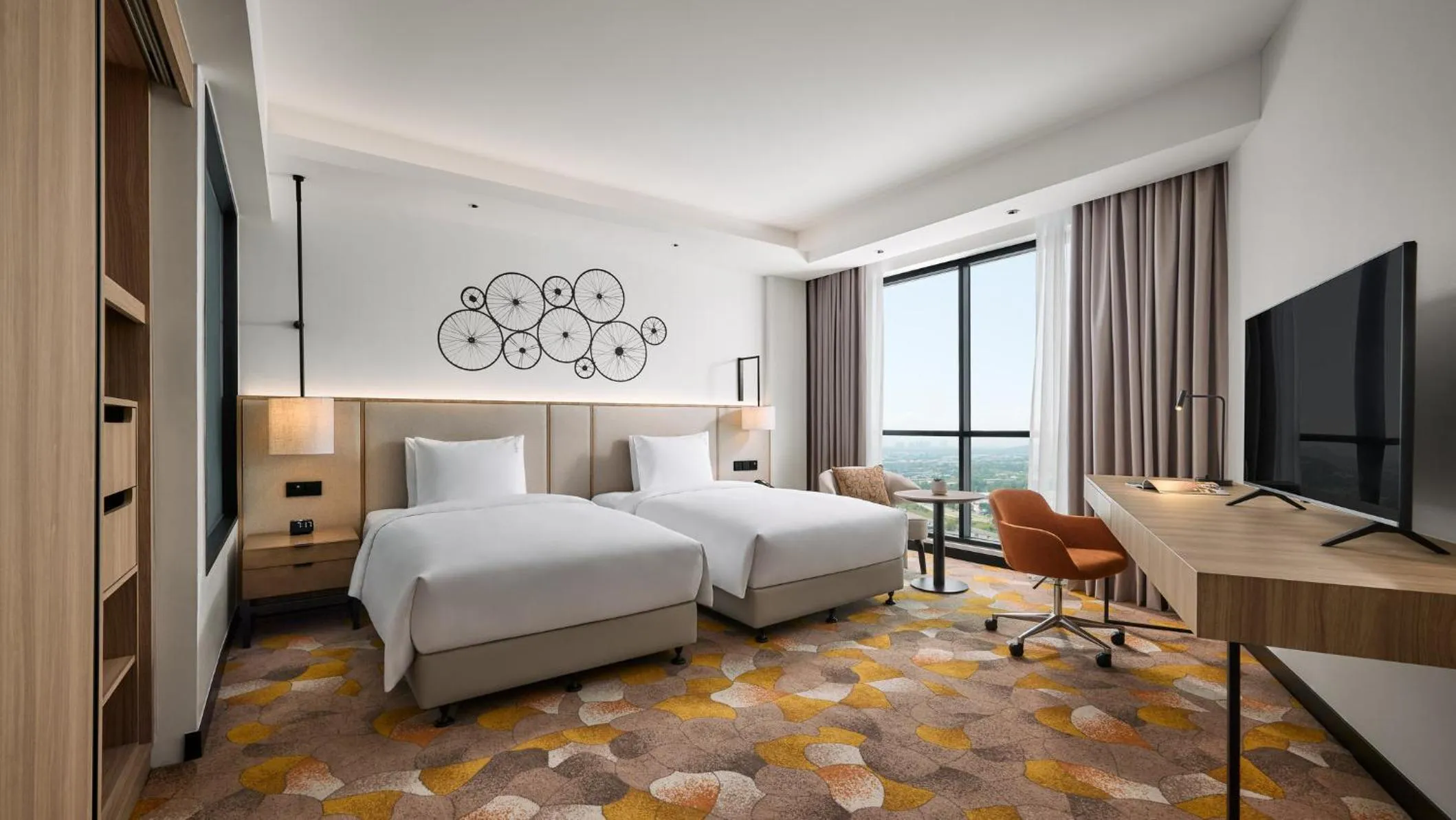 Photo of the whole room, Bed in Holiday Inn & Suites Penang Prai by IHG