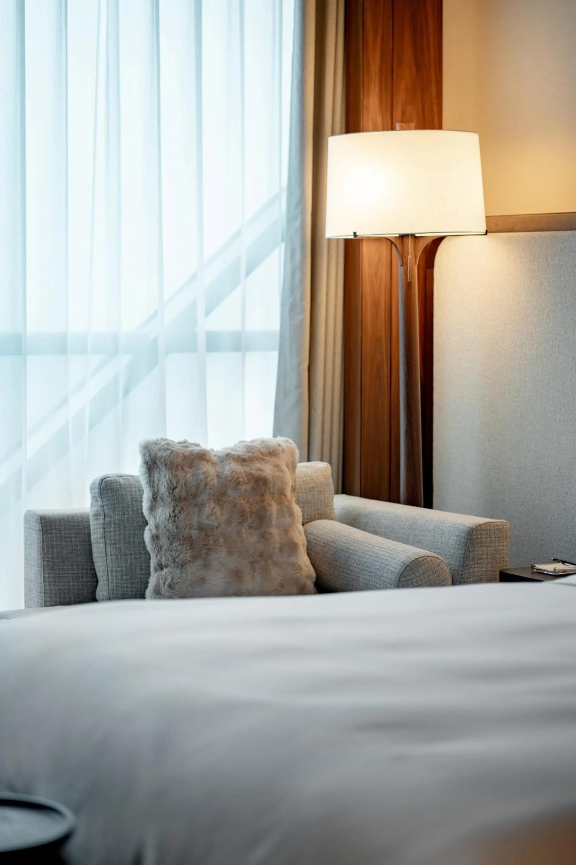 Photo of the whole room, Bed in Vignette Collection Shanghai Snow World Hotel by IHG