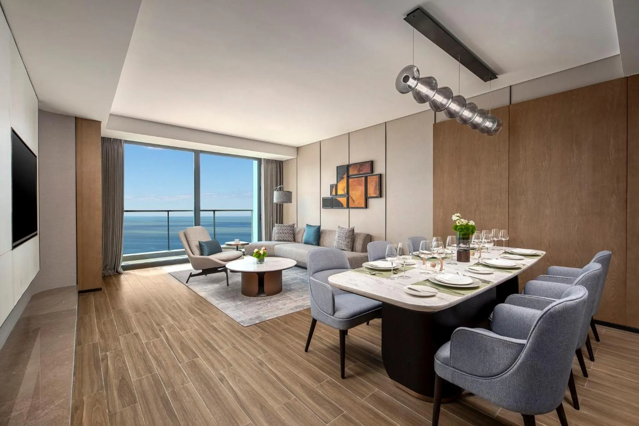 Photo of the whole room in Crowne Plaza Sanya Yazhou Bay by IHG