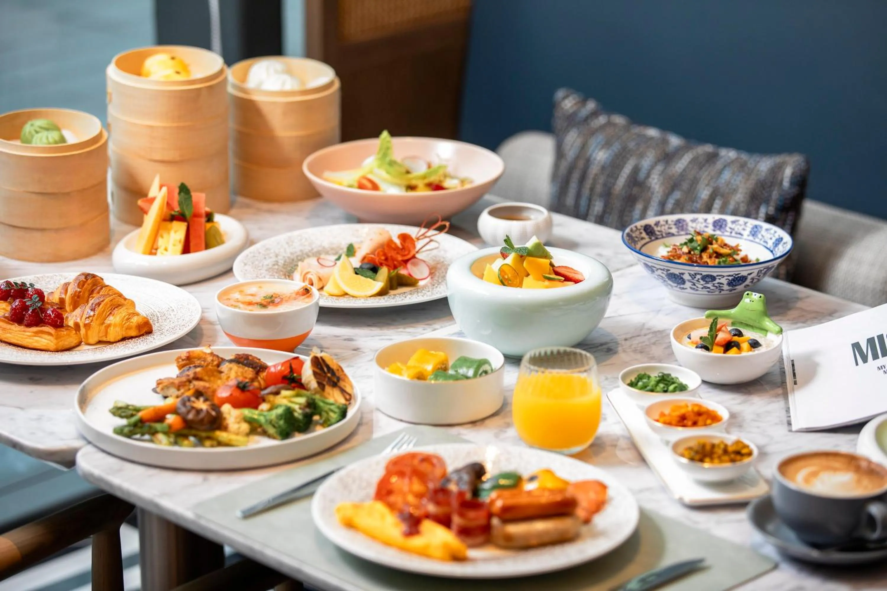 Restaurant/places to eat in Crowne Plaza Sanya Yazhou Bay by IHG