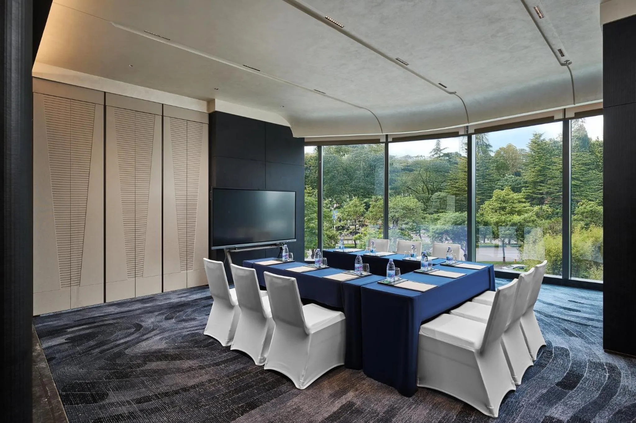 Meeting/conference room in HUALUXE Shenzhen Bao'an