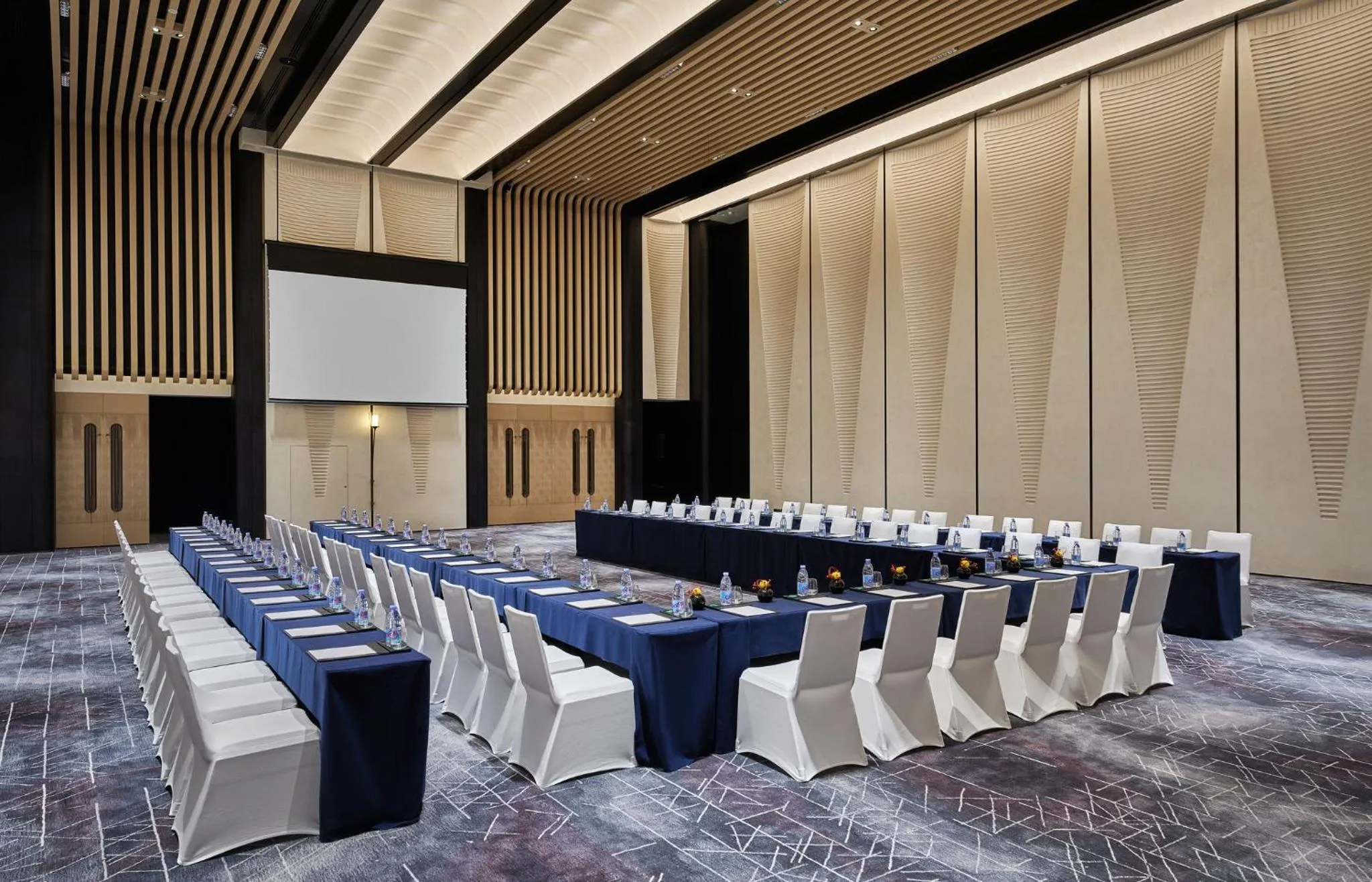 Banquet/Function facilities in HUALUXE Shenzhen Bao'an