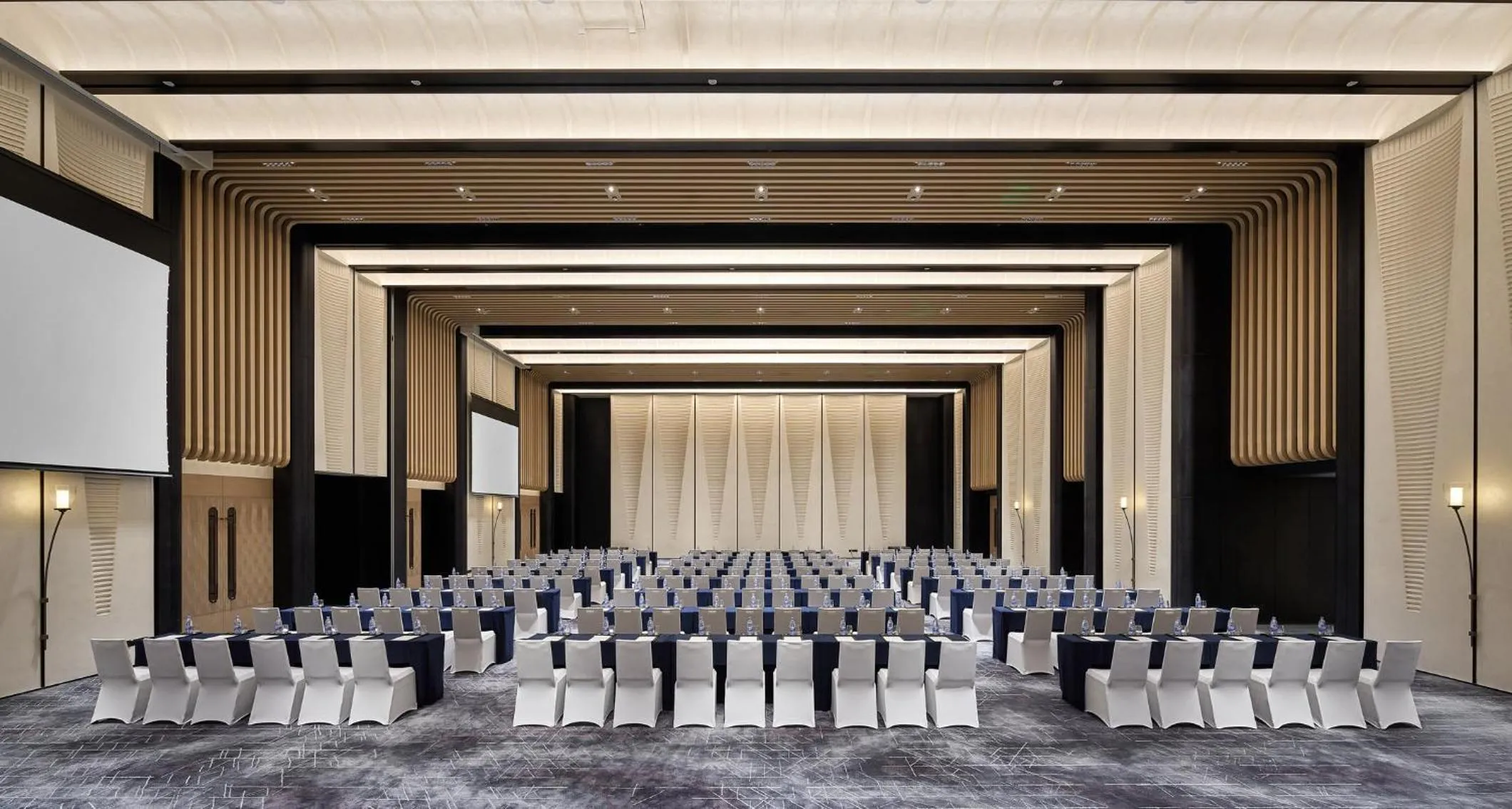 Banquet/Function facilities in HUALUXE Shenzhen Bao'an