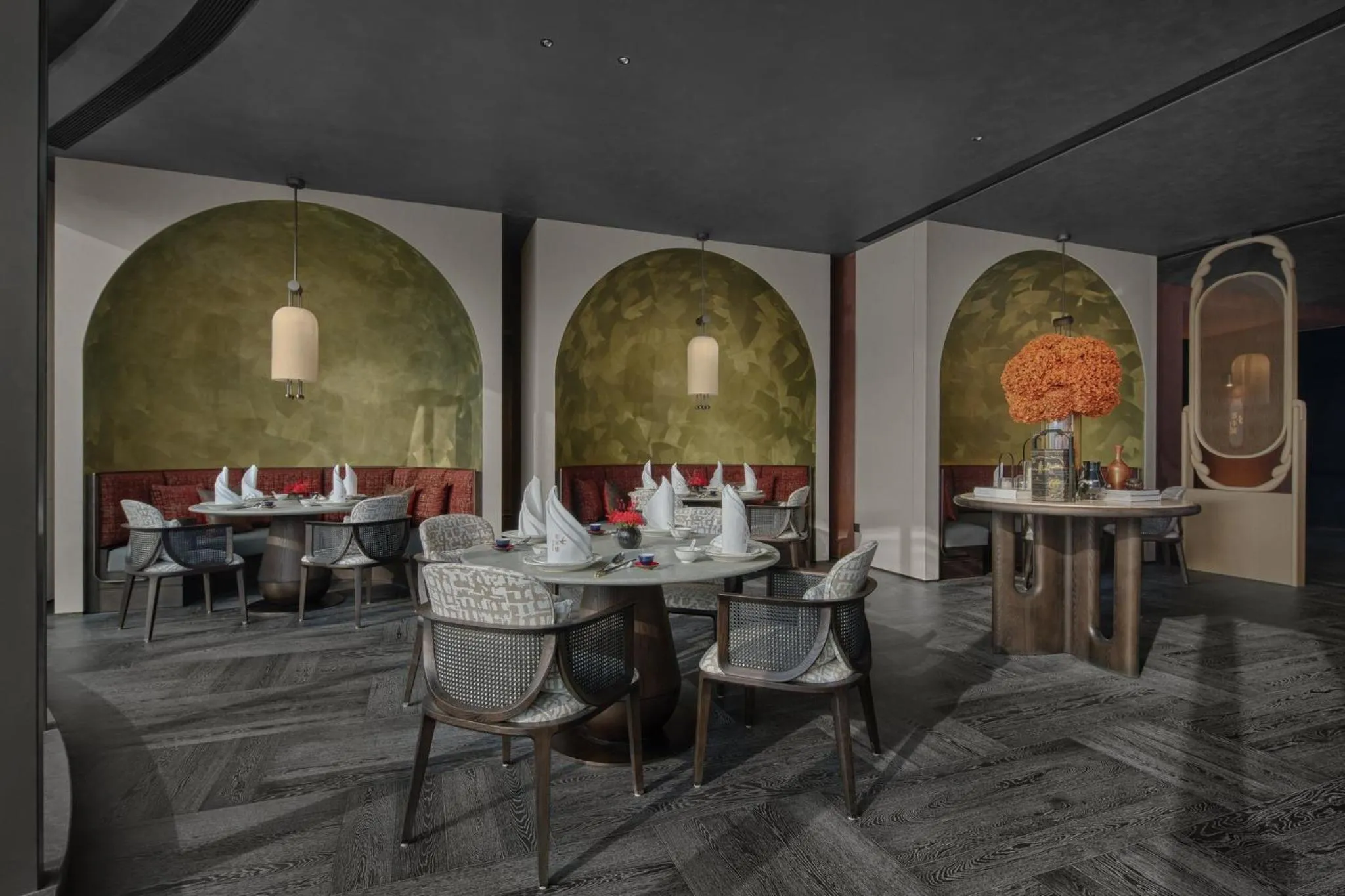 Restaurant/places to eat in HUALUXE Shenzhen Bao'an