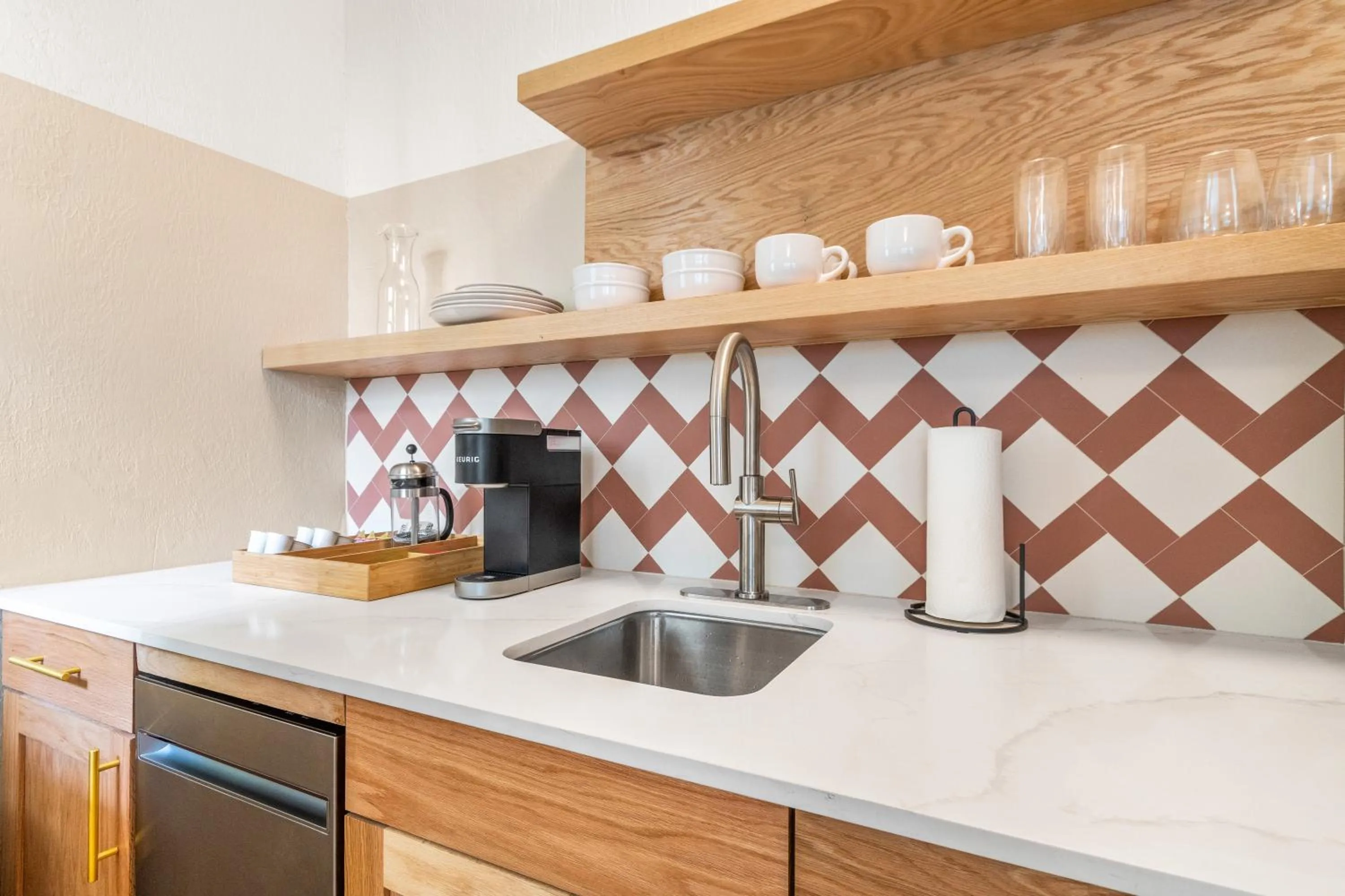 Kitchen or kitchenette in Beach Plaza