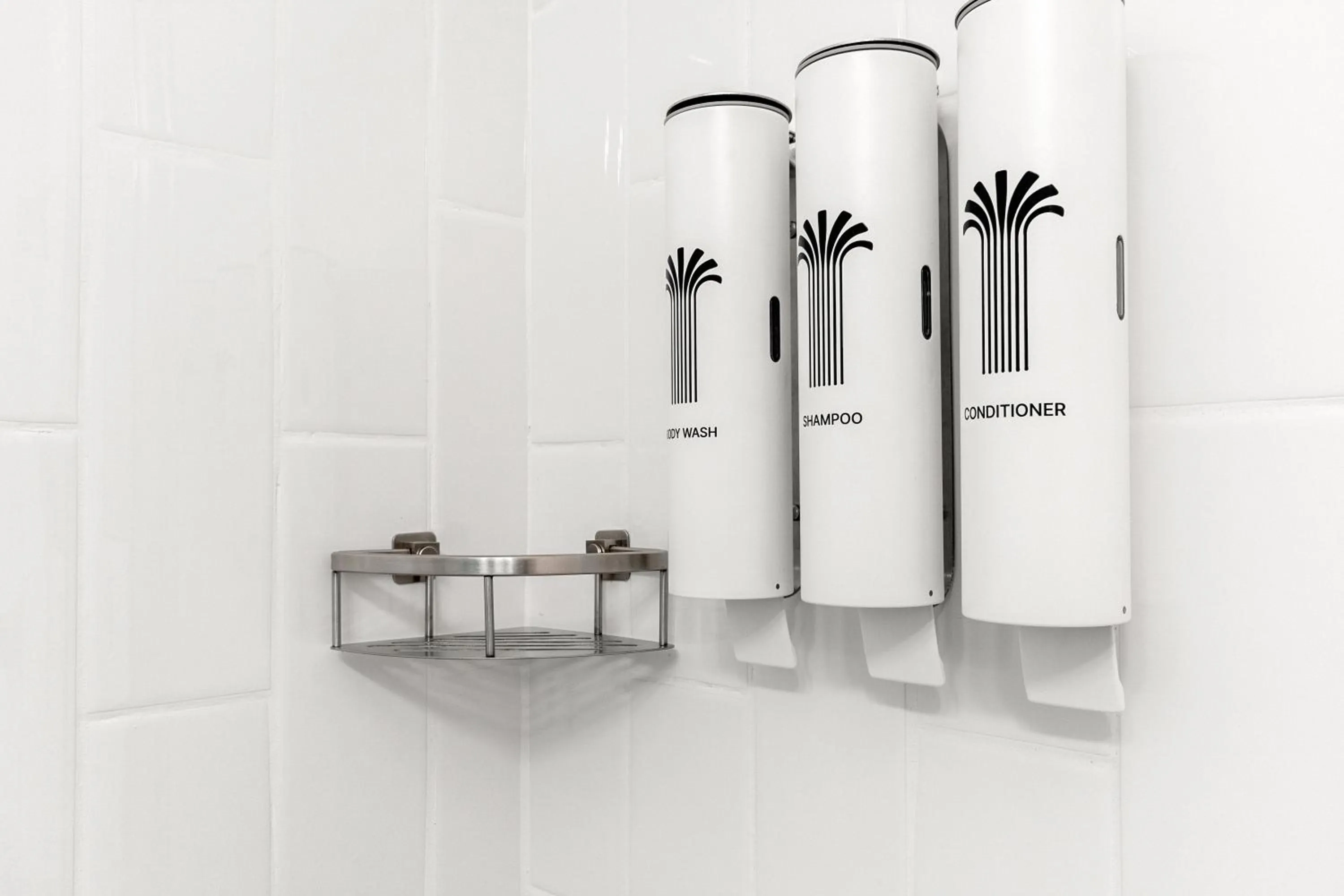 Shower in Beach Plaza