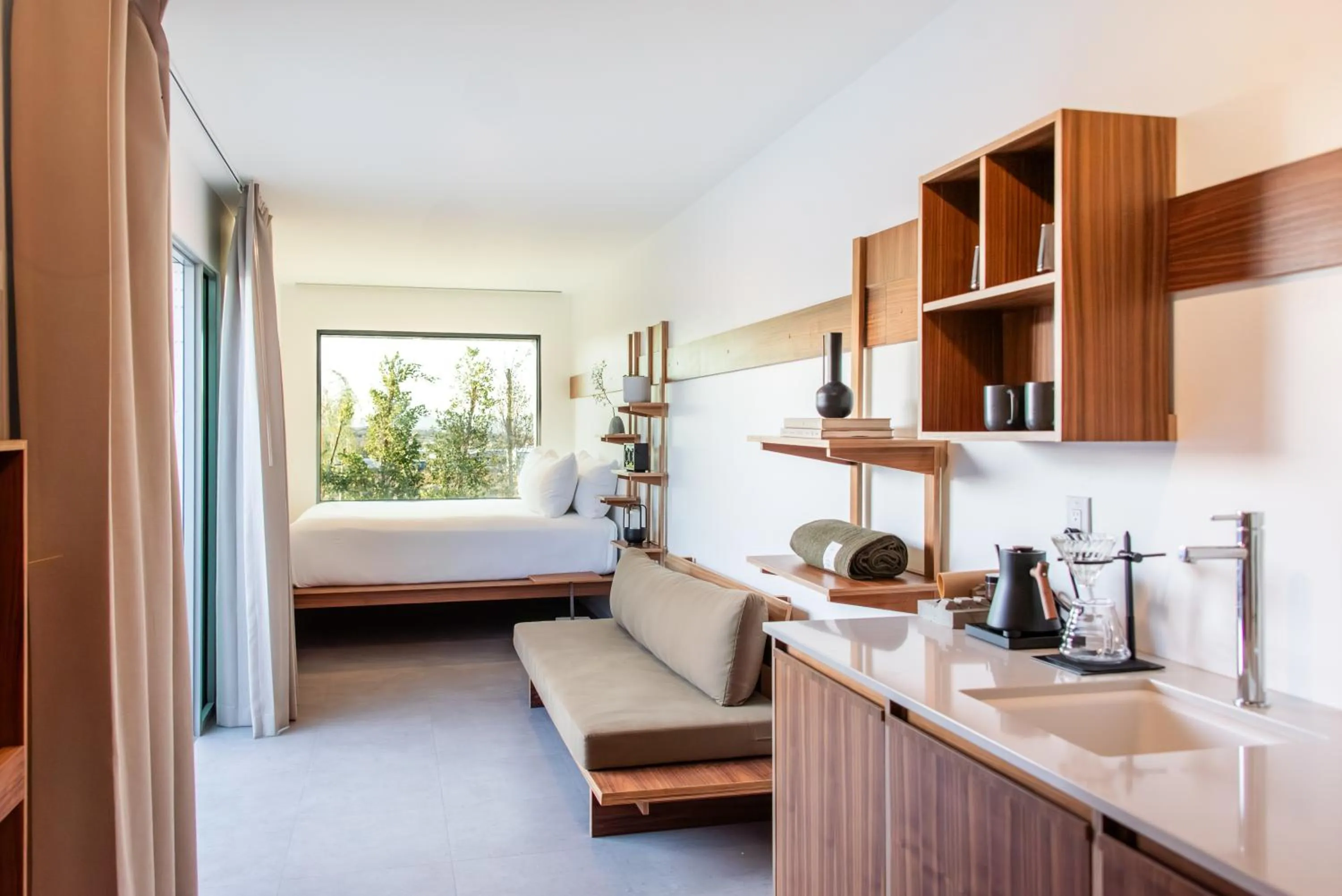 Bedroom, Bed in RESET Hotel Joshua Tree