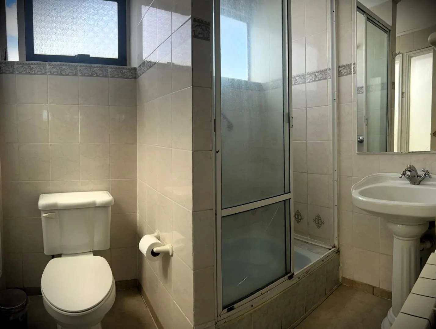 Bathroom in Hostal Don Guillermo