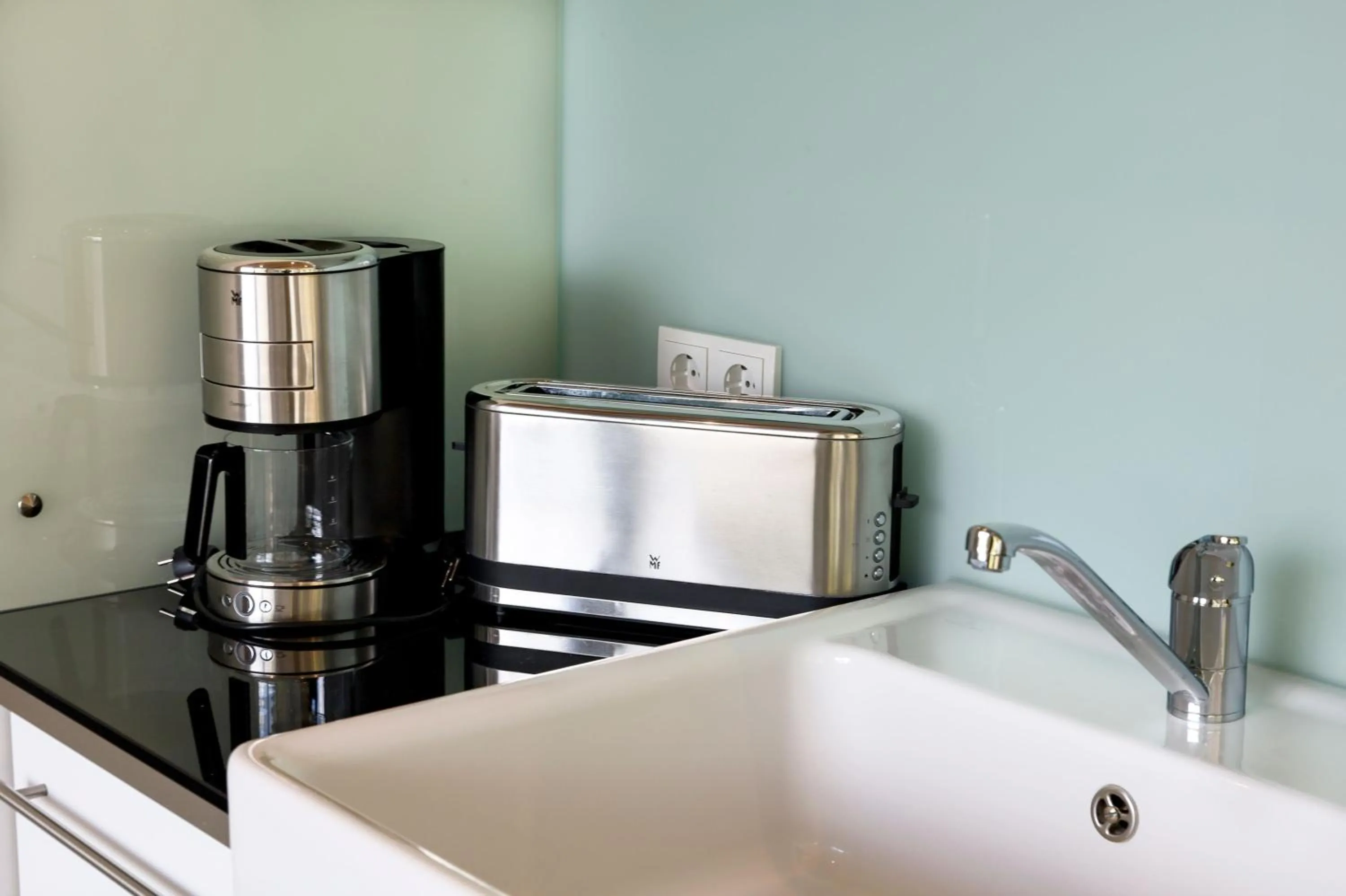 Kitchen or kitchenette in Villa Paula in Sellin - Penthouse mit Kamin und Dachterrasse