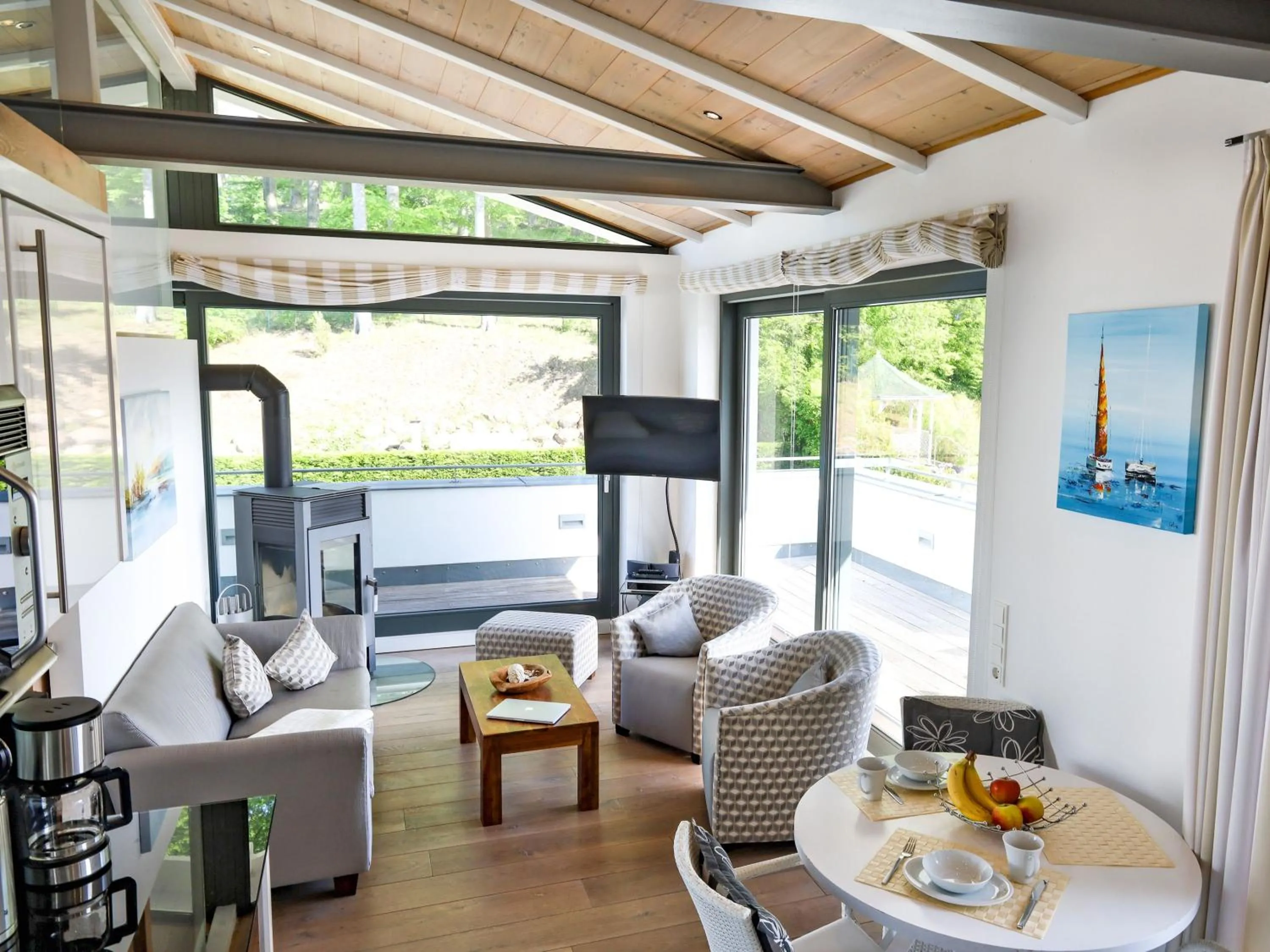 TV and multimedia in Villa Paula in Sellin - Penthouse mit Kamin und Dachterrasse