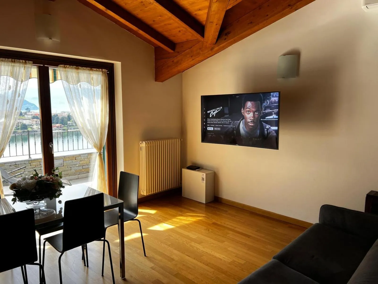 TV and multimedia in La Valletta Suite