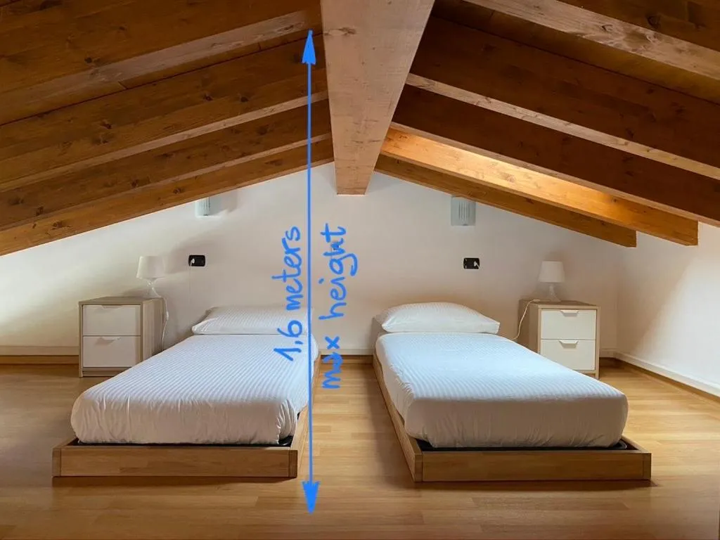 Bedroom, Bed in La Valletta Suite