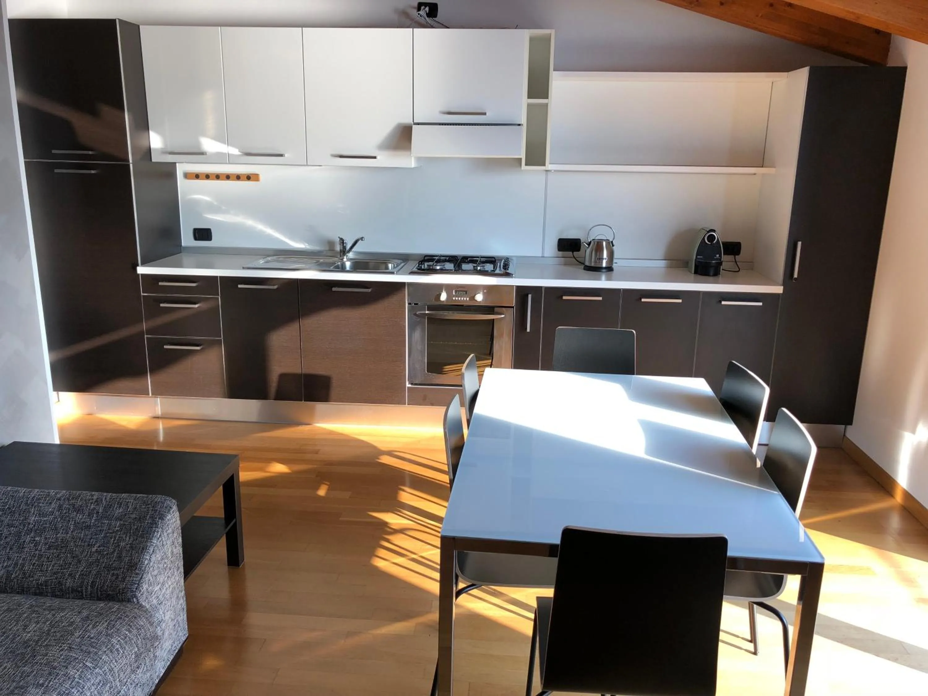 Kitchen or kitchenette in La Valletta Suite