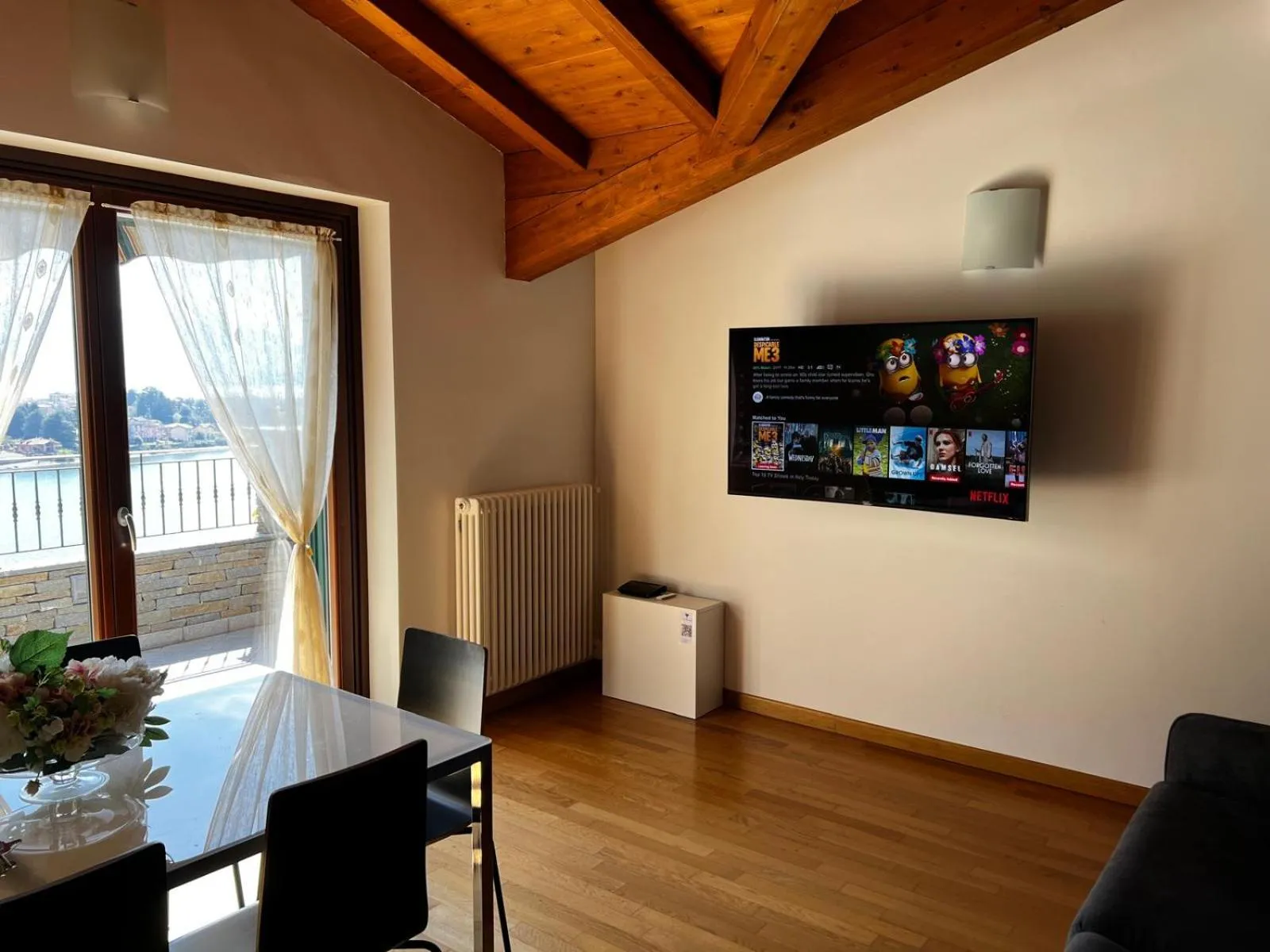 TV and multimedia in La Valletta Suite