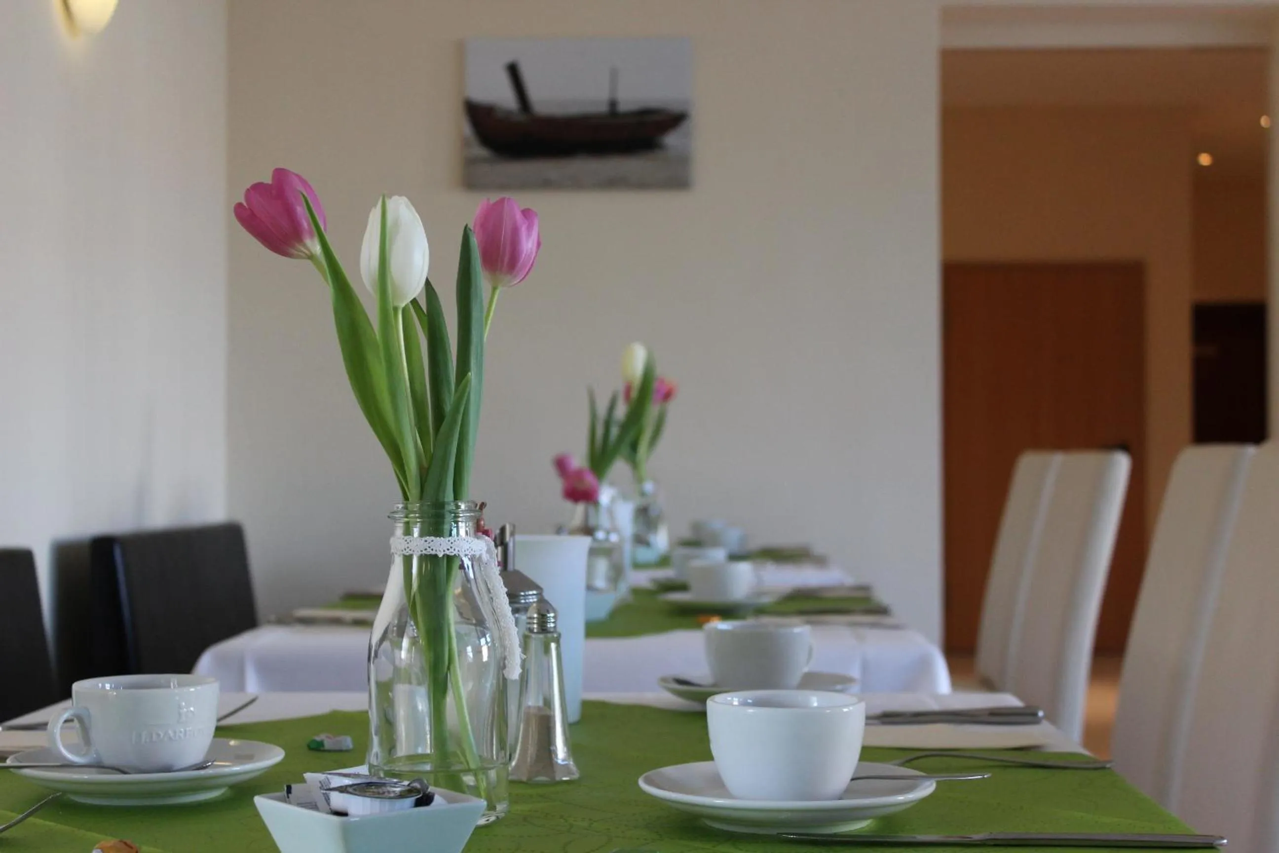 Restaurant/places to eat in Hotel und Restaurant "Zur Zwiebel"