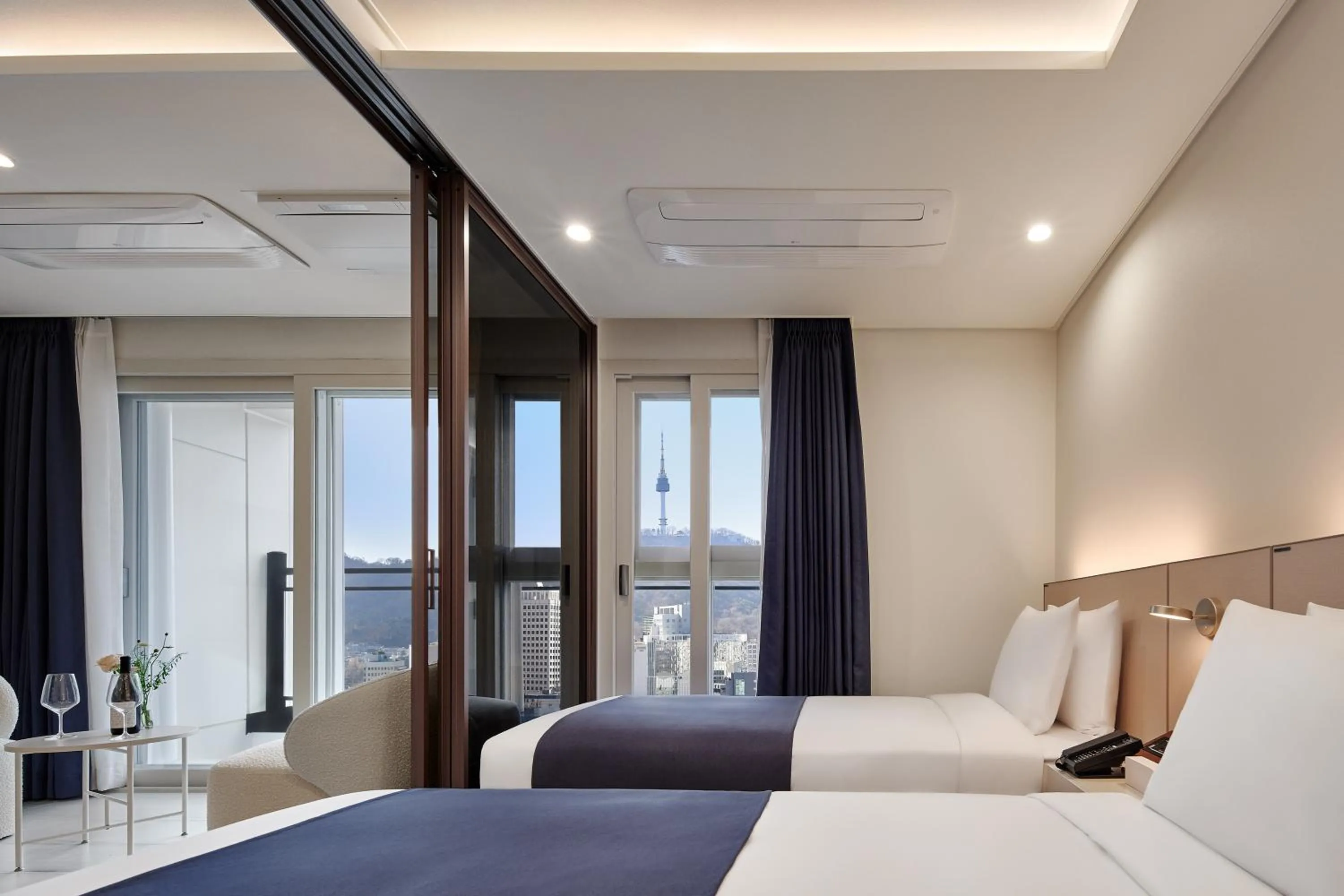 Property building, Bed in Hotel The Botanik Sewoon Myeongdong