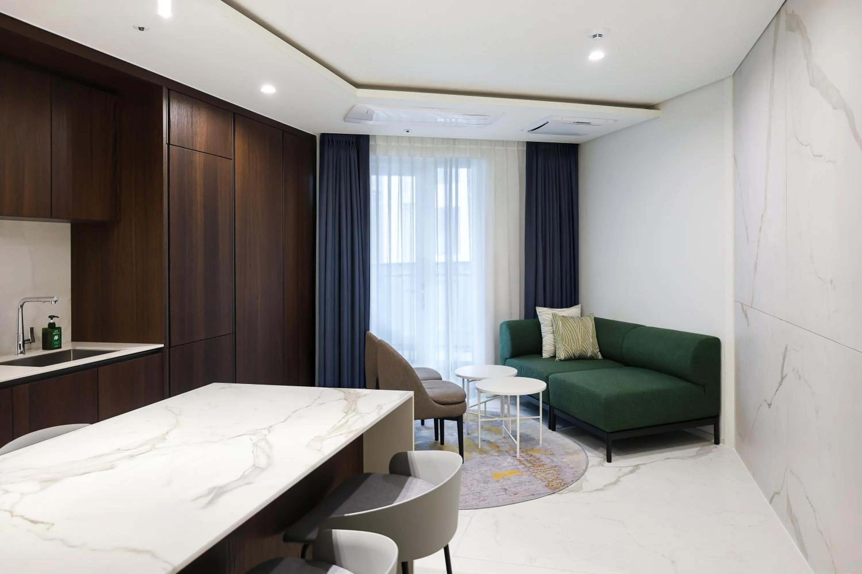 Property building in Hotel The Botanik Sewoon Myeongdong