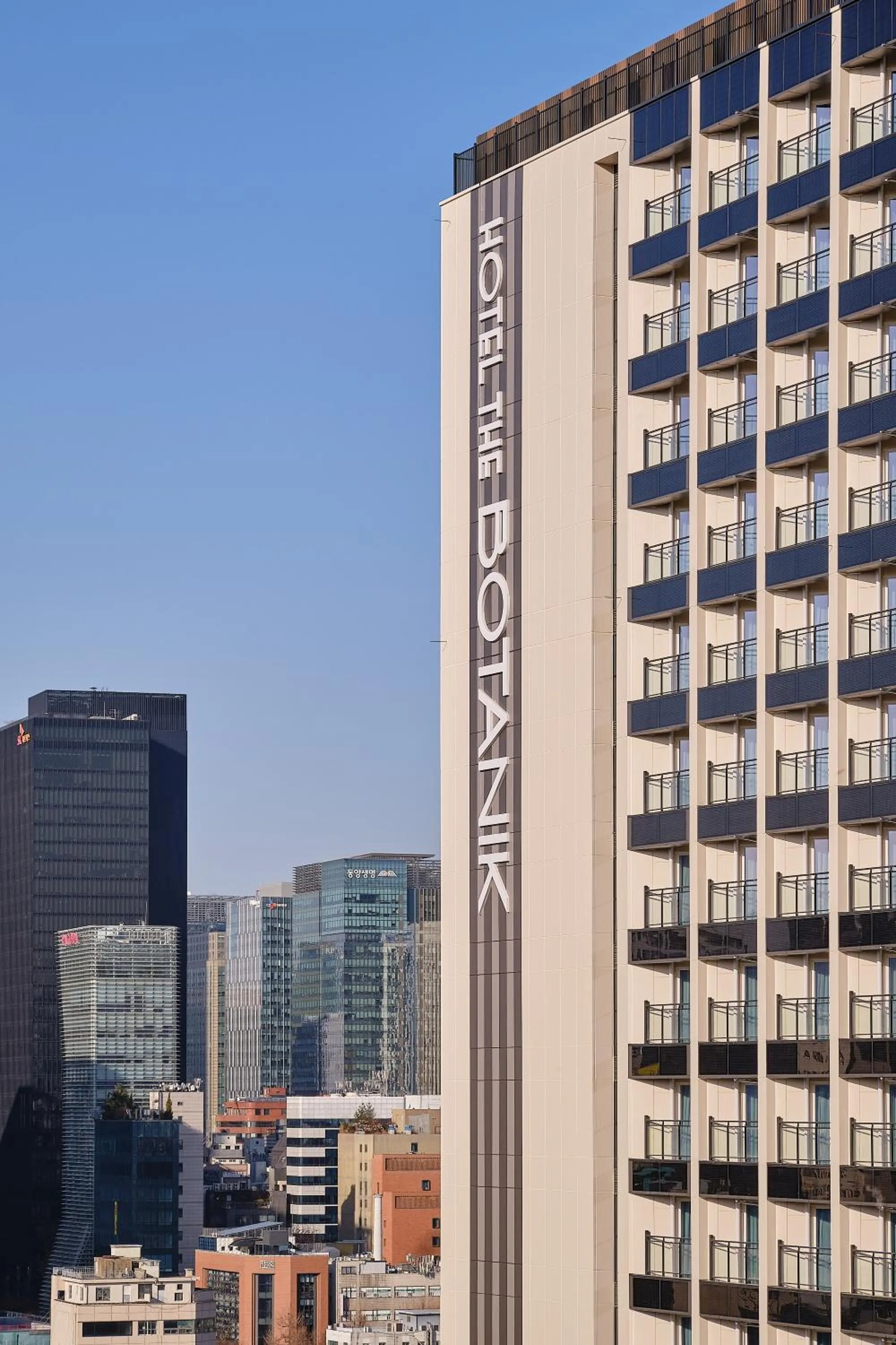 Property building in Hotel The Botanik Sewoon Myeongdong