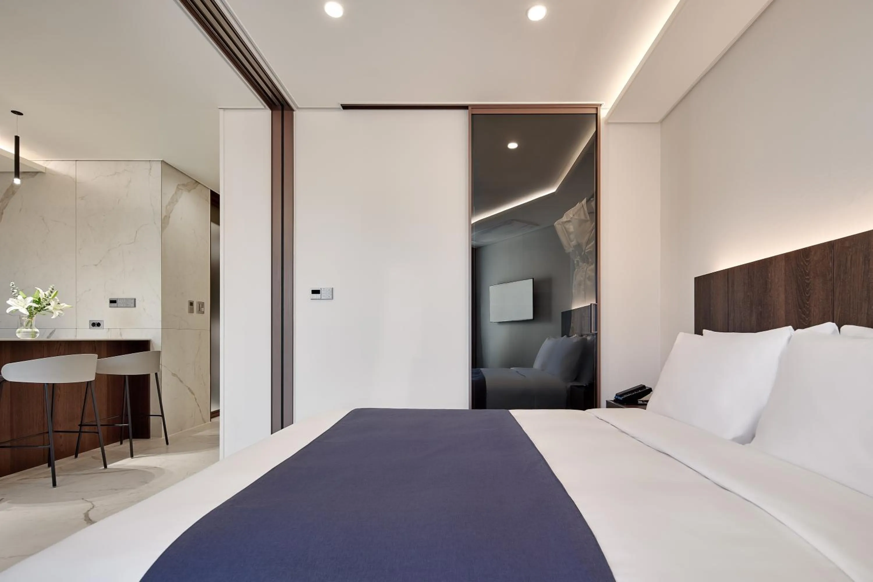 Property building, Bed in Hotel The Botanik Sewoon Myeongdong