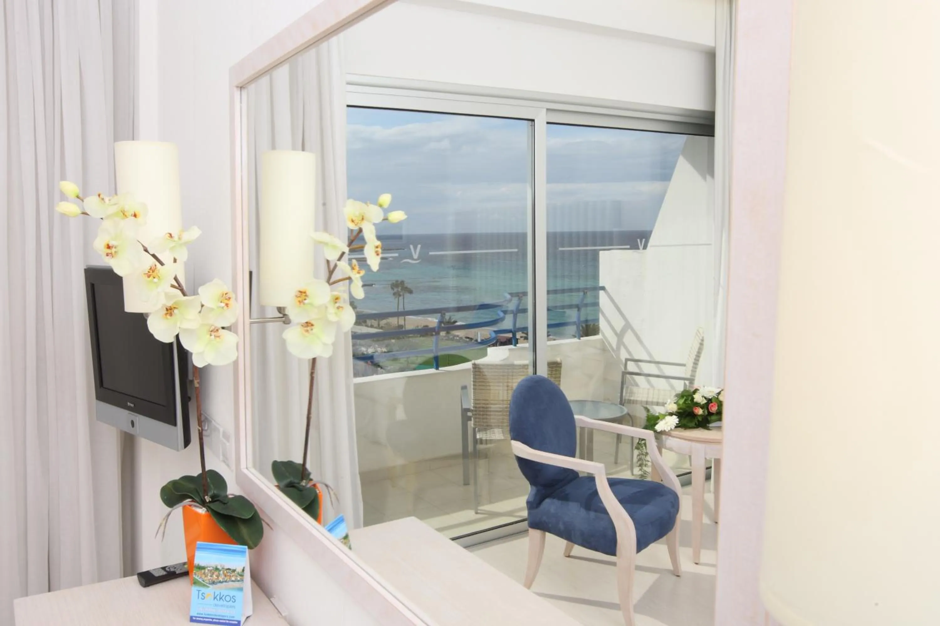 TV and multimedia in Vrissiana Boutique Beach Hotel