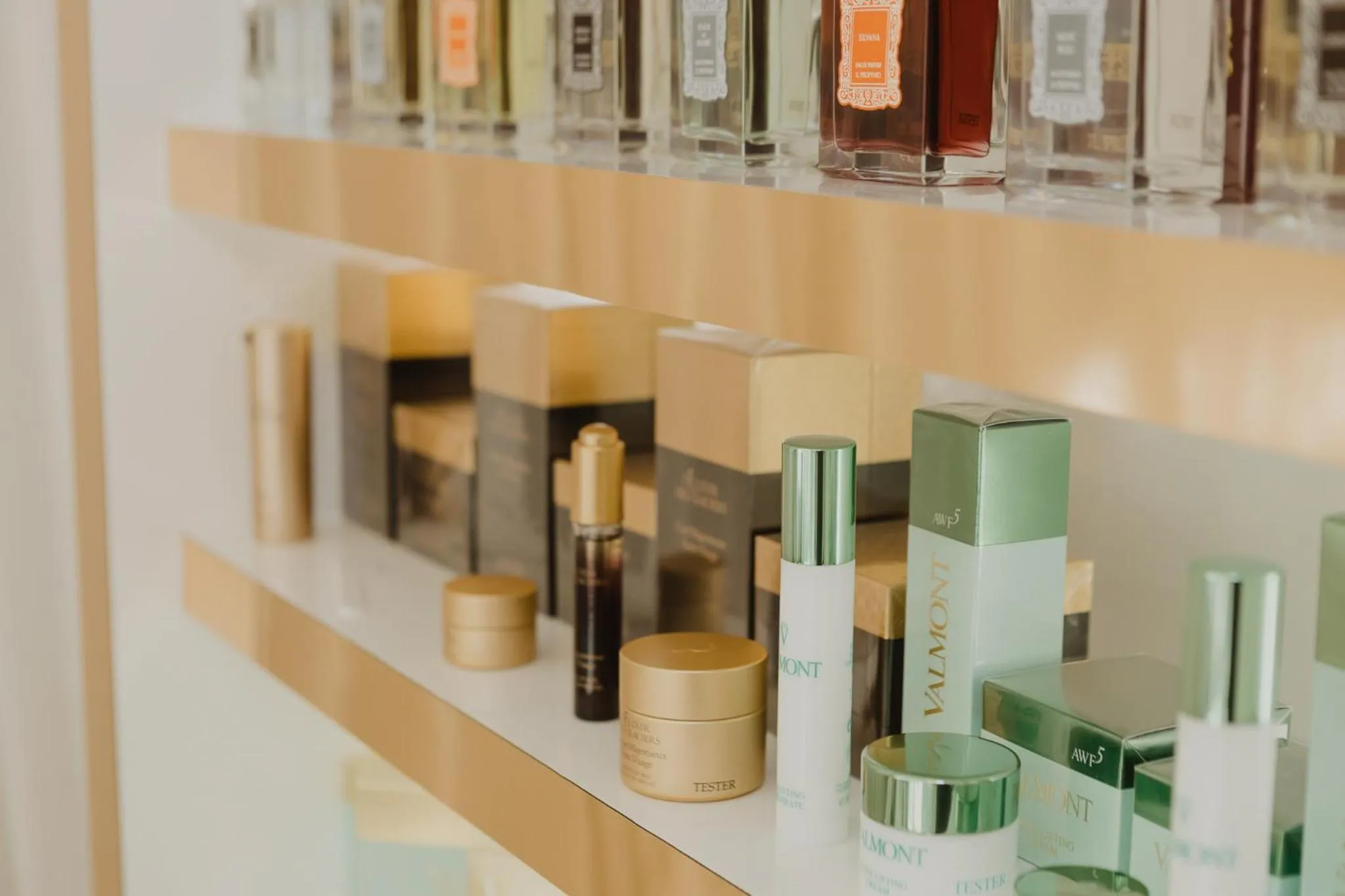 On-site shops in Vrissiana Boutique Beach Hotel