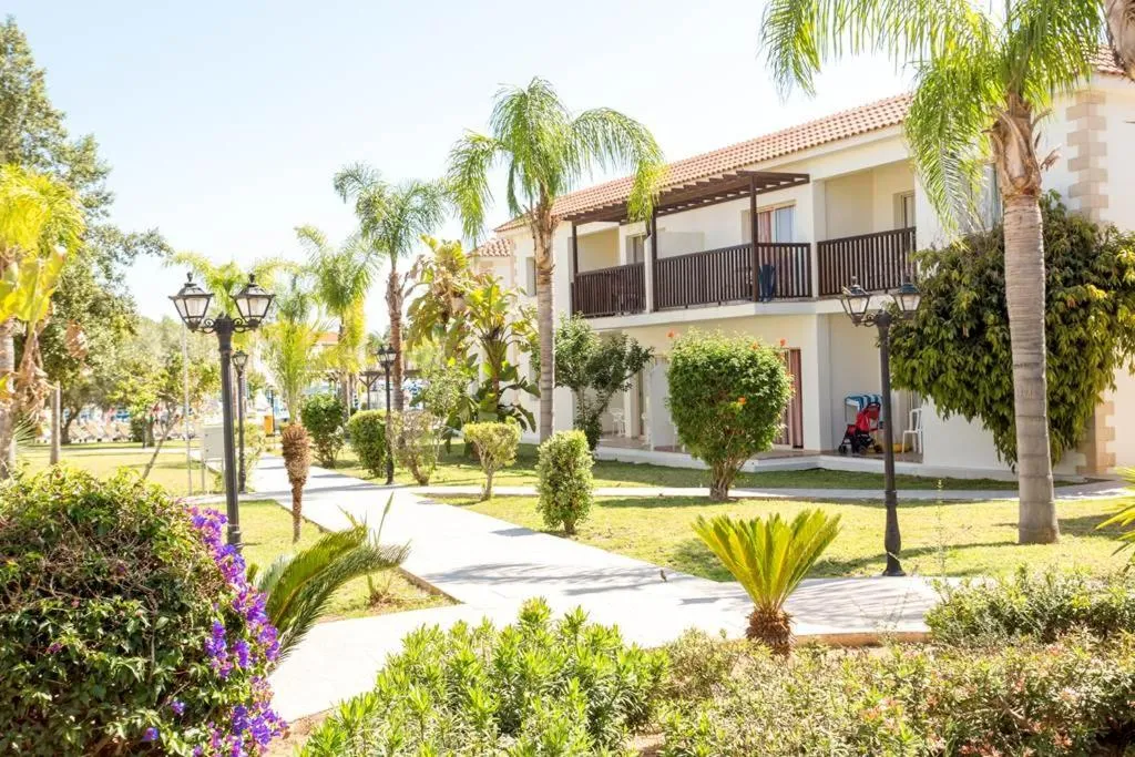 Tsokkos Paradise Holiday Village