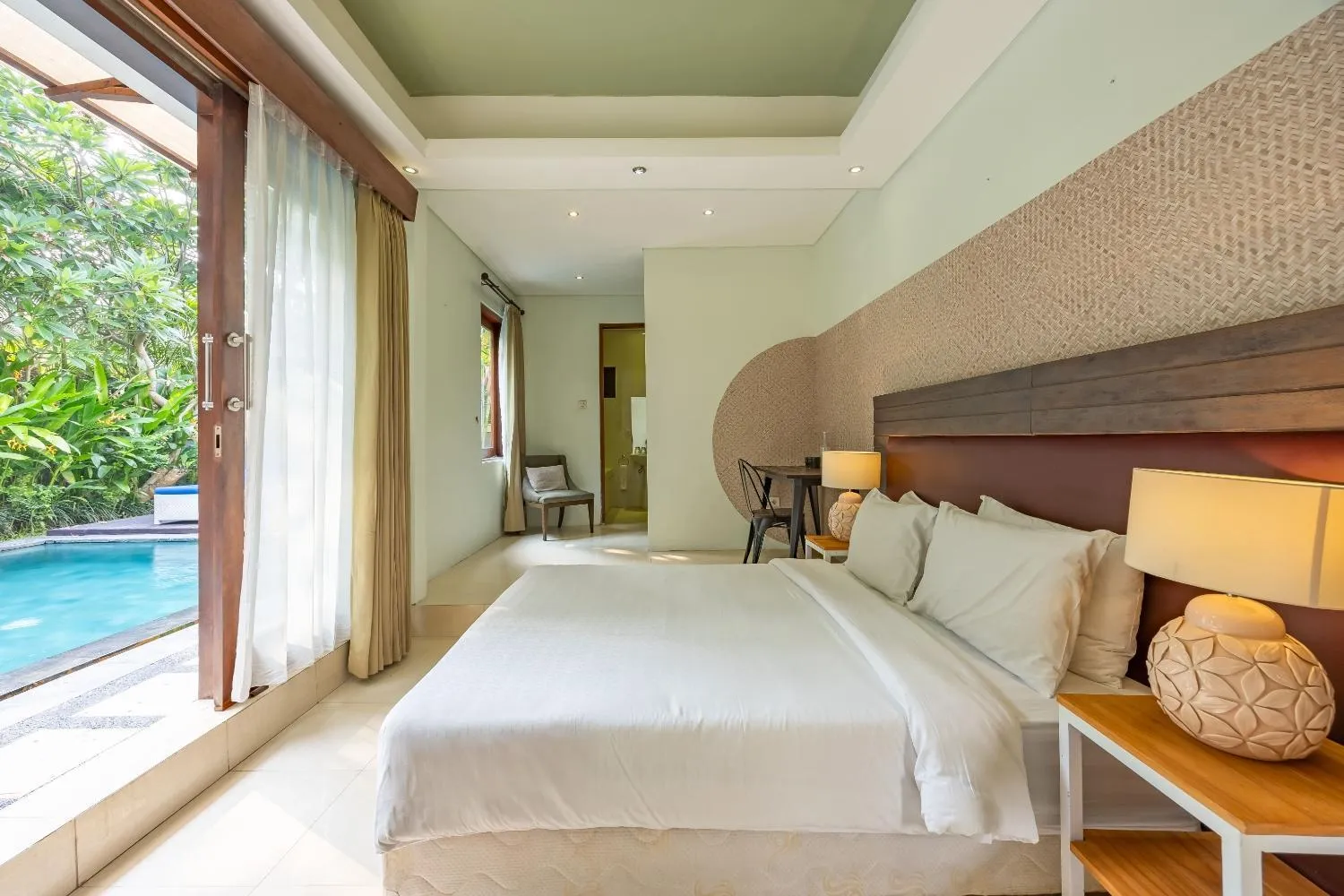 Bedroom, Bed in Cove The Ricks Villa