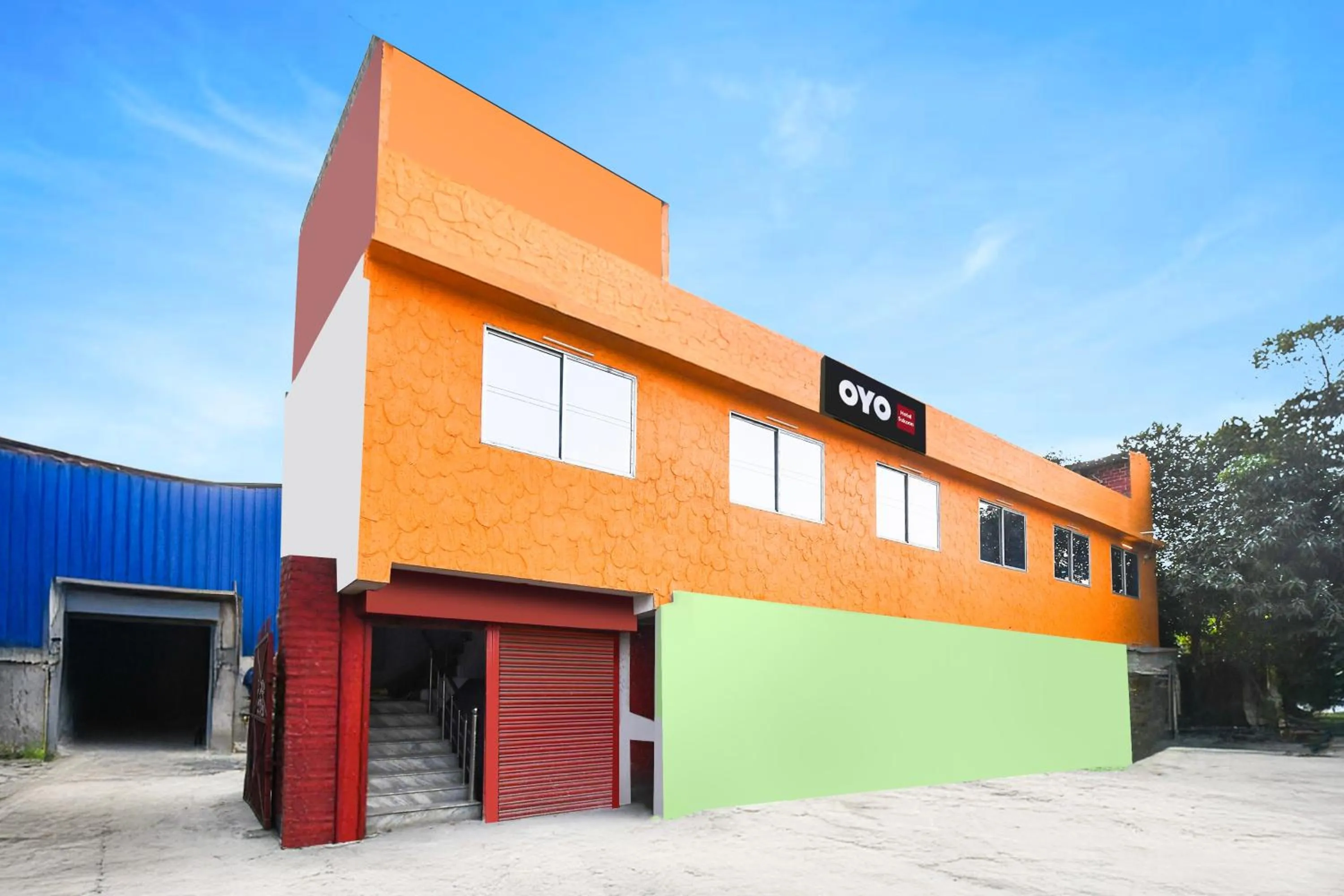 Facade/entrance in Hotel O SUKOON