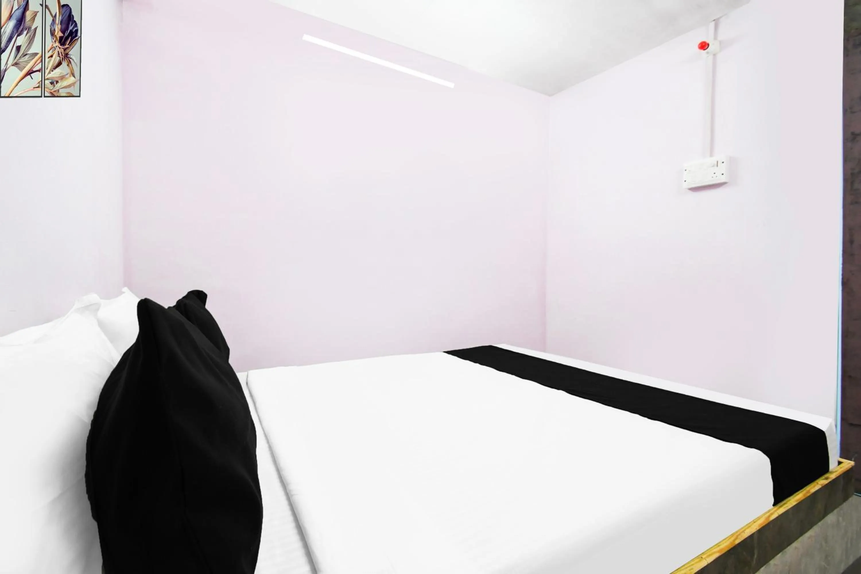 Bedroom, Bed in Hotel O SUKOON