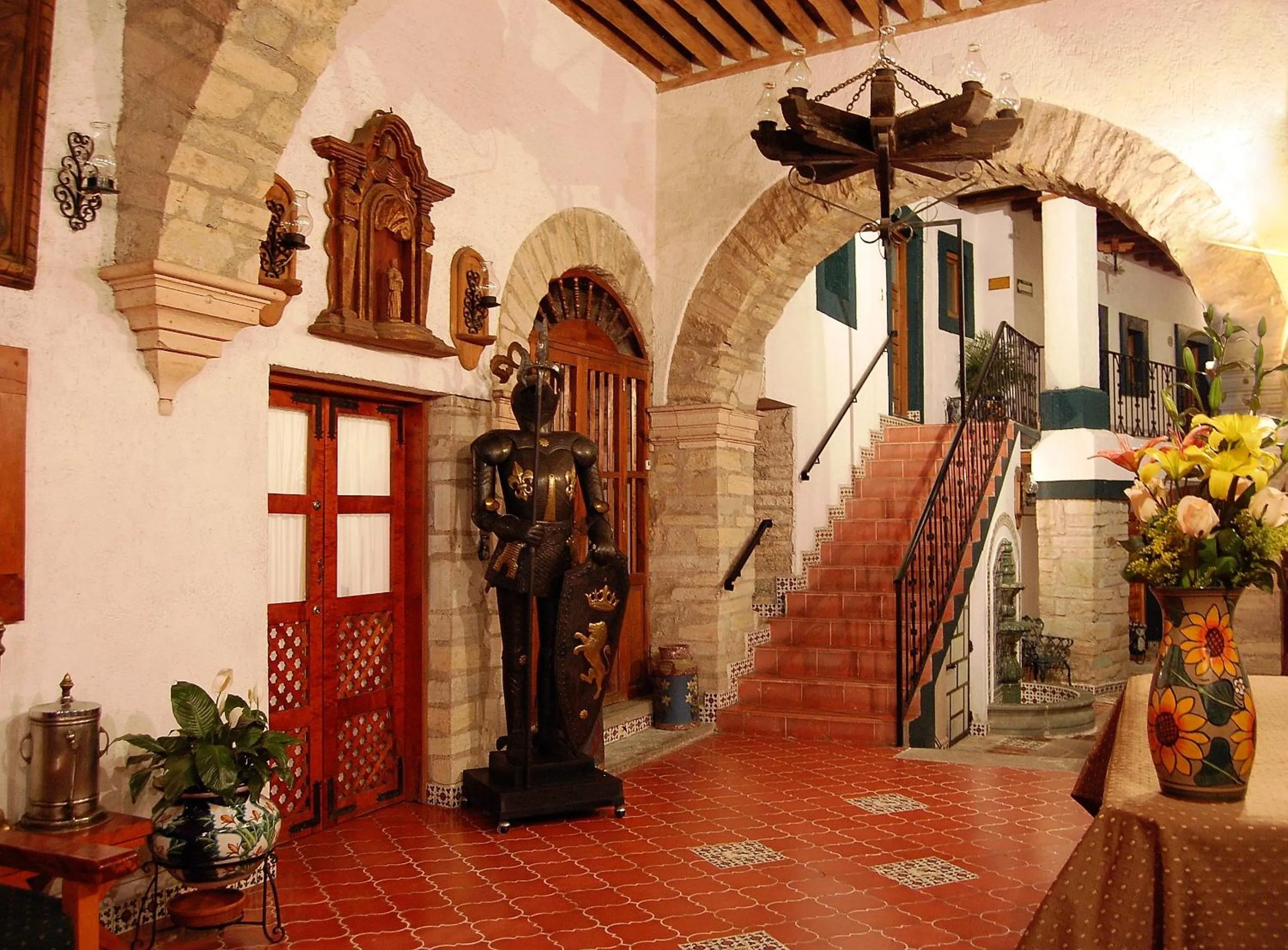 Communal lounge/ TV room in Hotel Mesón del Rosario