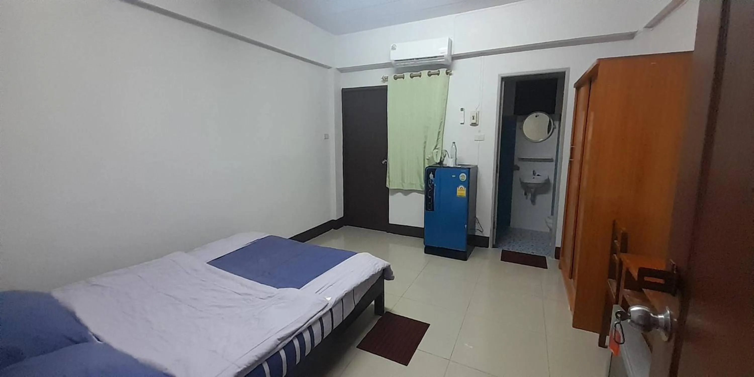 Bed in The First Residence Lamphun