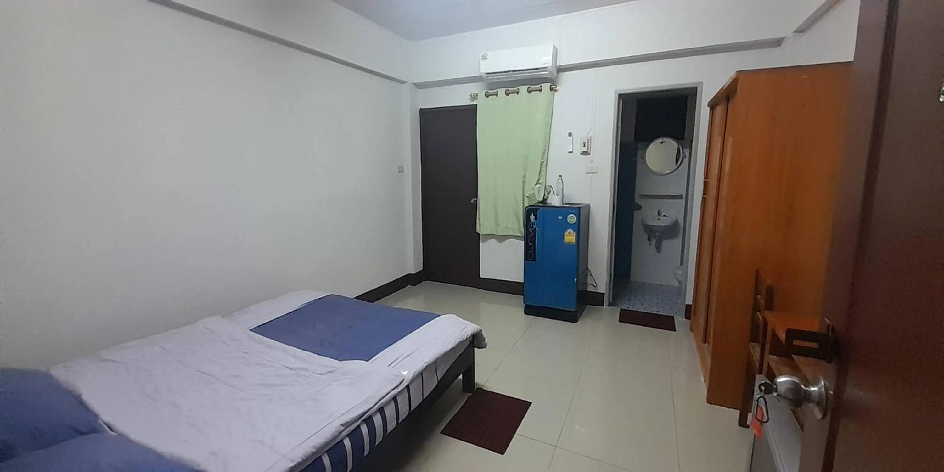 Bed in The First Residence Lamphun