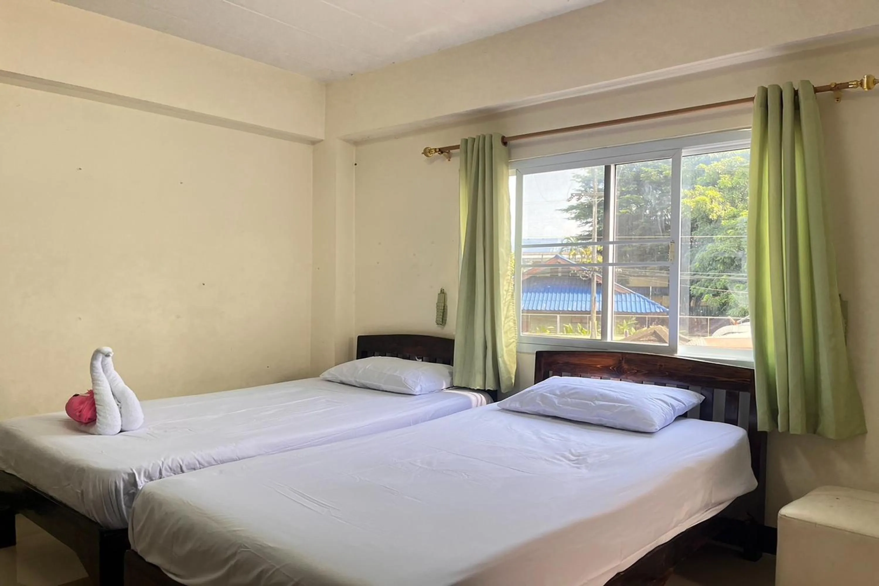 Bed in The First Residence Lamphun