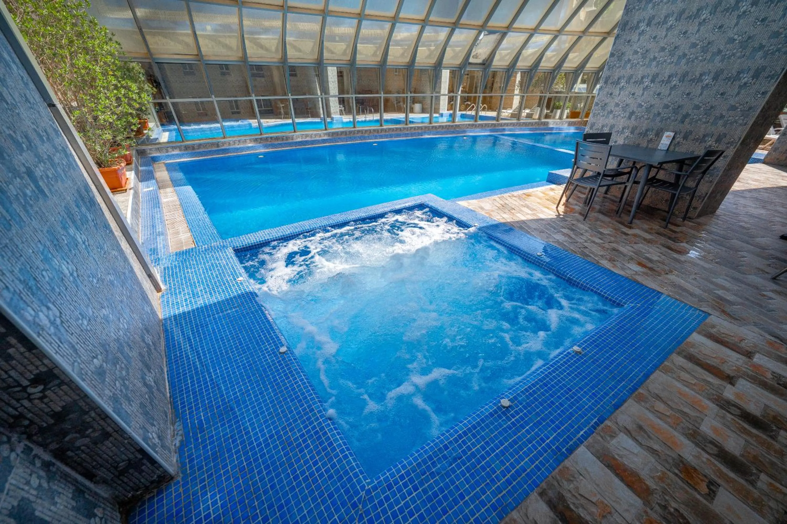Swimming pool in وهج للشقق الفندقية Wahaj Hotel Apartments 2