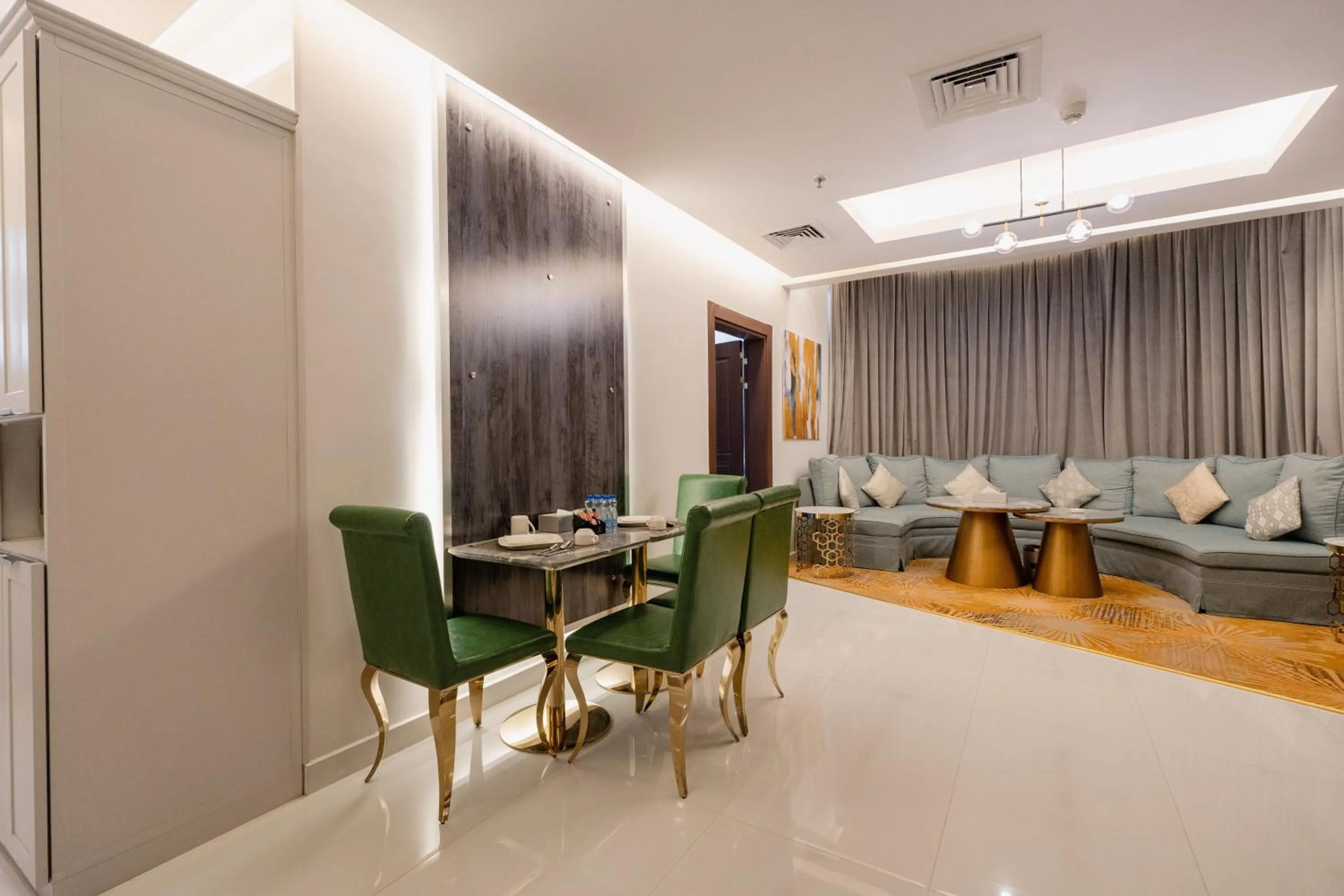 Dining area in وهج للشقق الفندقية Wahaj Hotel Apartments 2
