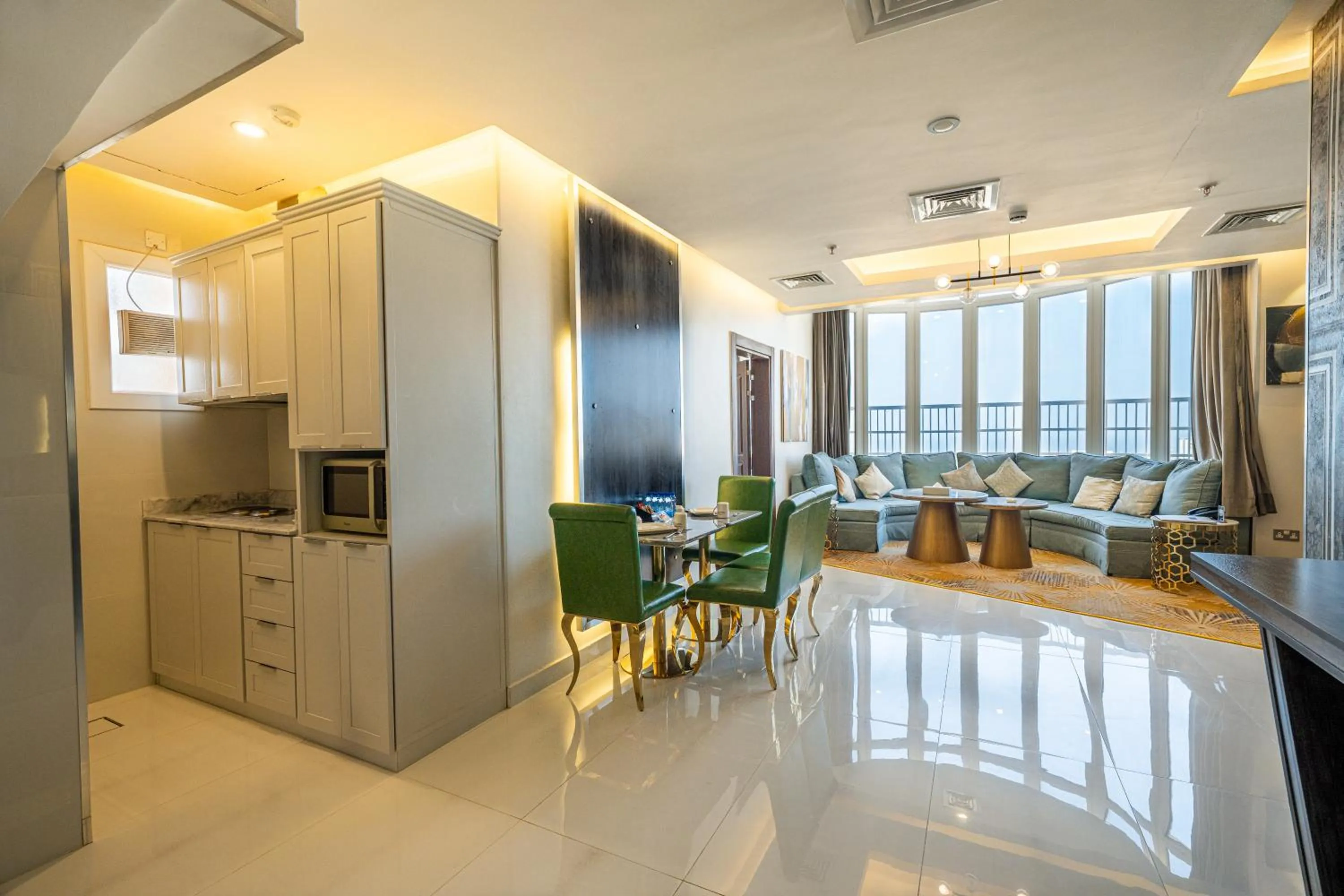 Kitchen or kitchenette in وهج للشقق الفندقية Wahaj Hotel Apartments 2