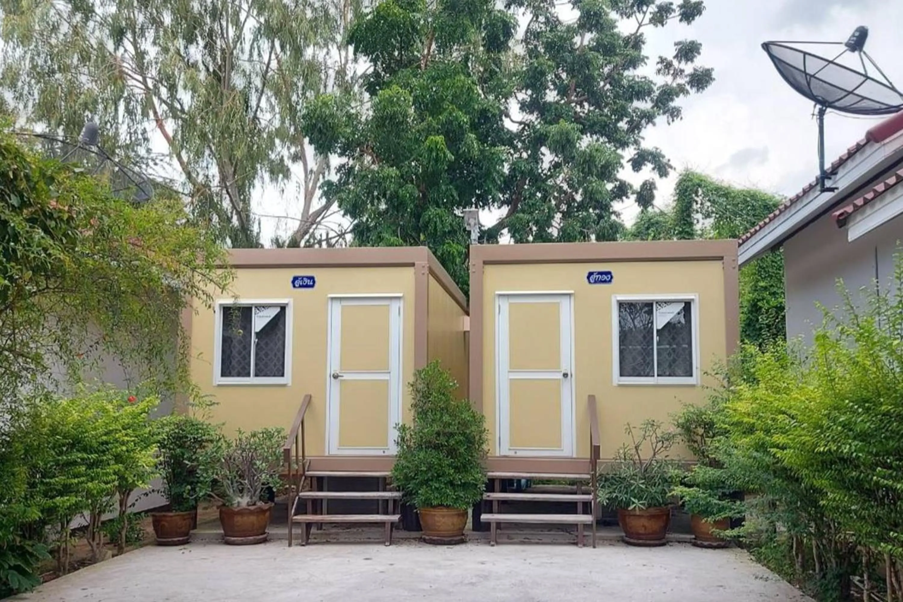 Property building in Rung Rueng Resort