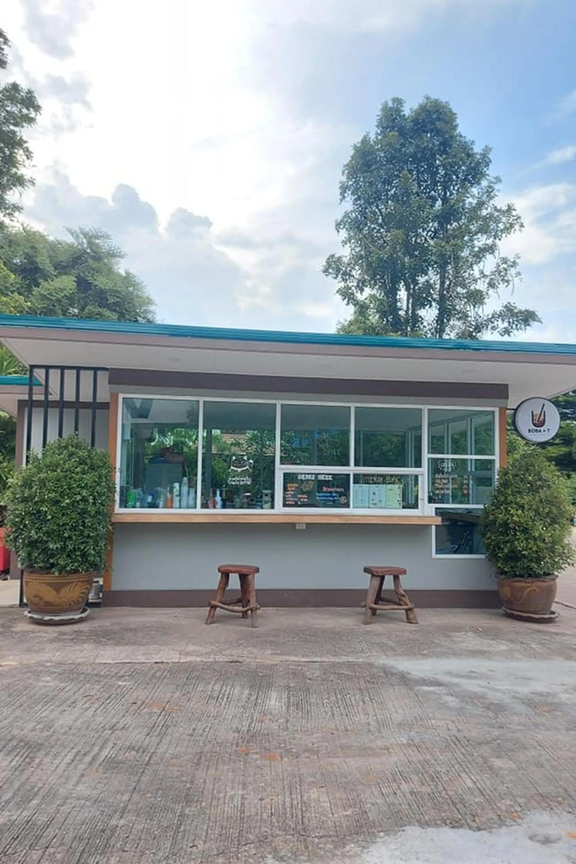 Property building in Rung Rueng Resort