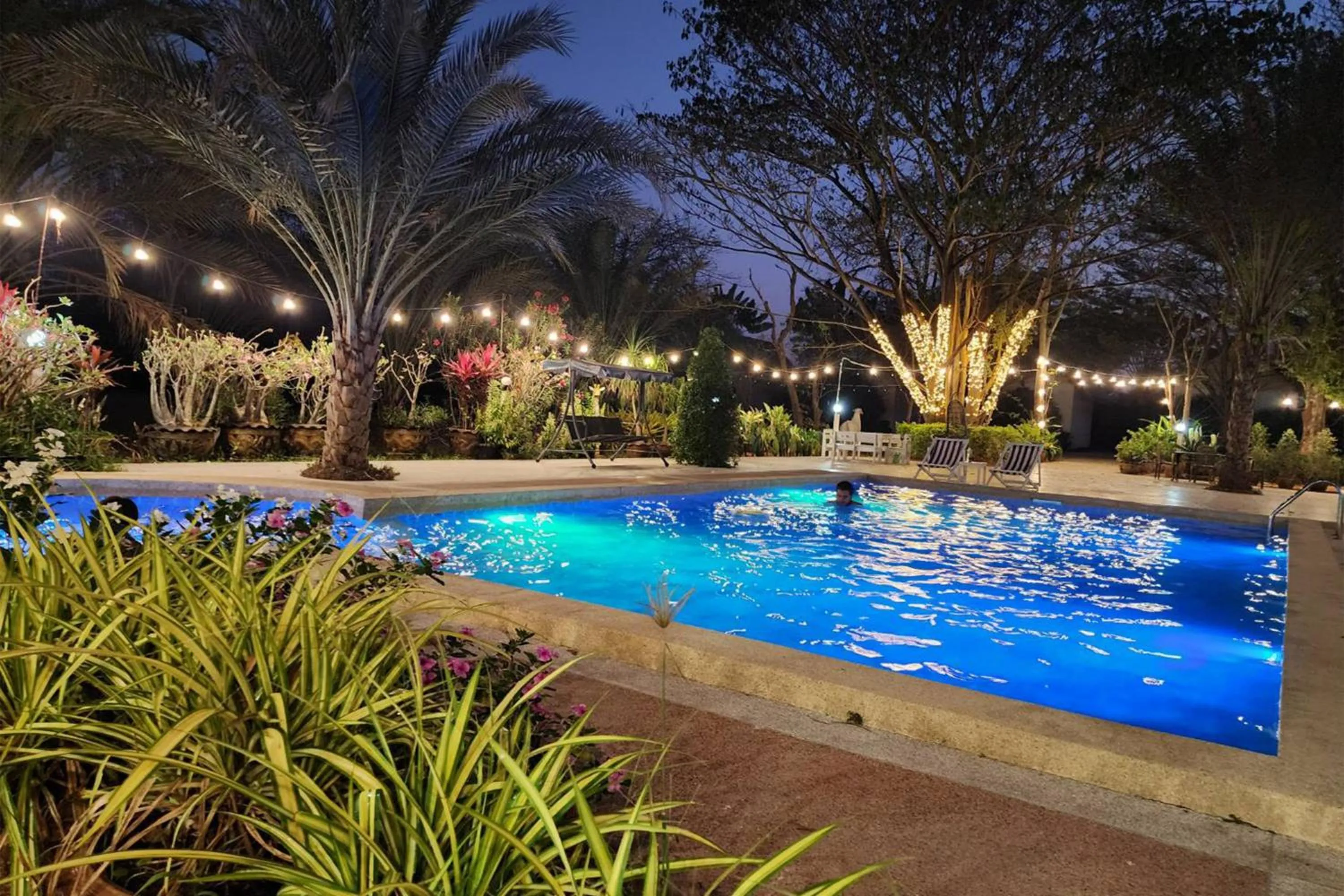 Swimming pool in Rung Rueng Resort