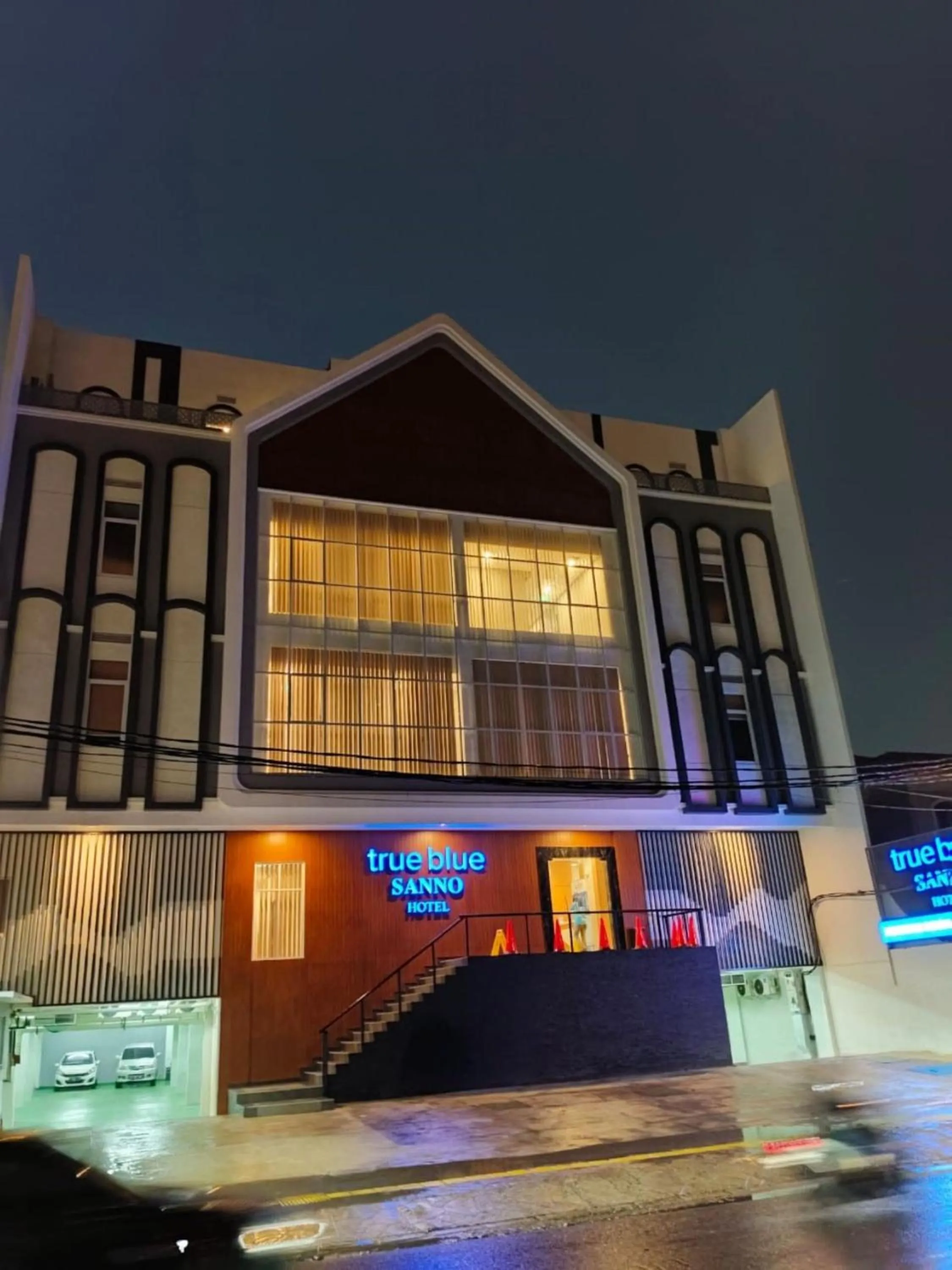 True Blue Sanno Pluit - Jakarta