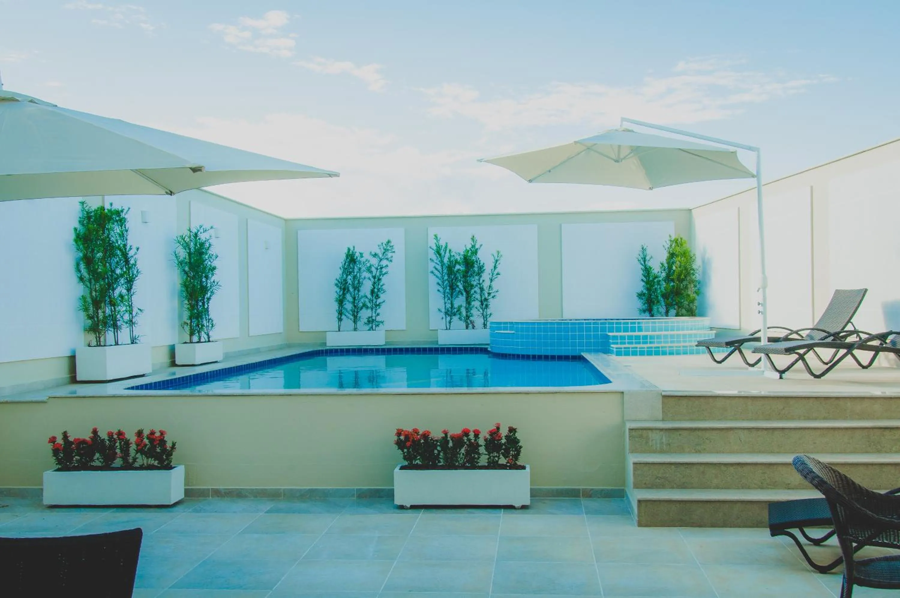 Swimming pool in Nobile Suites Gran Lumni